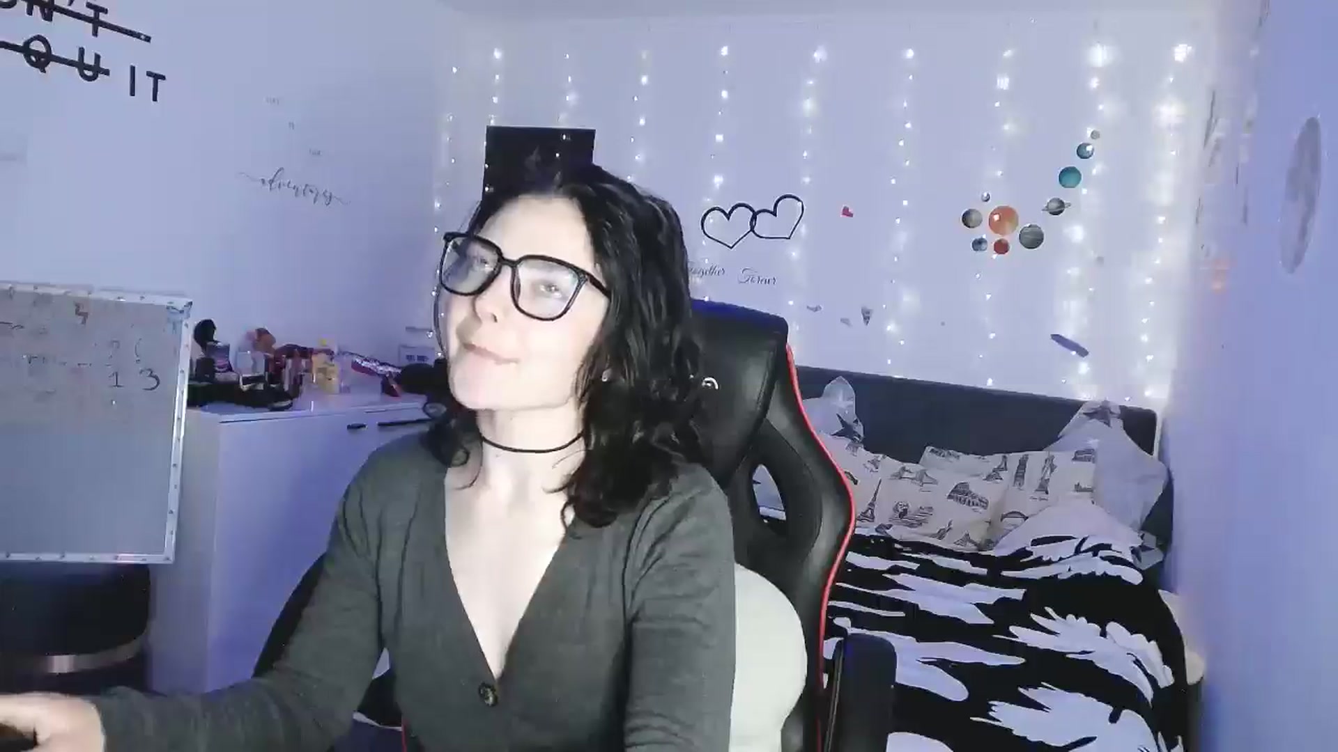 Gallery image thumbnail from YreneA's myfreecams stream on, 05/08/2025, 19:09 image 19 of 20