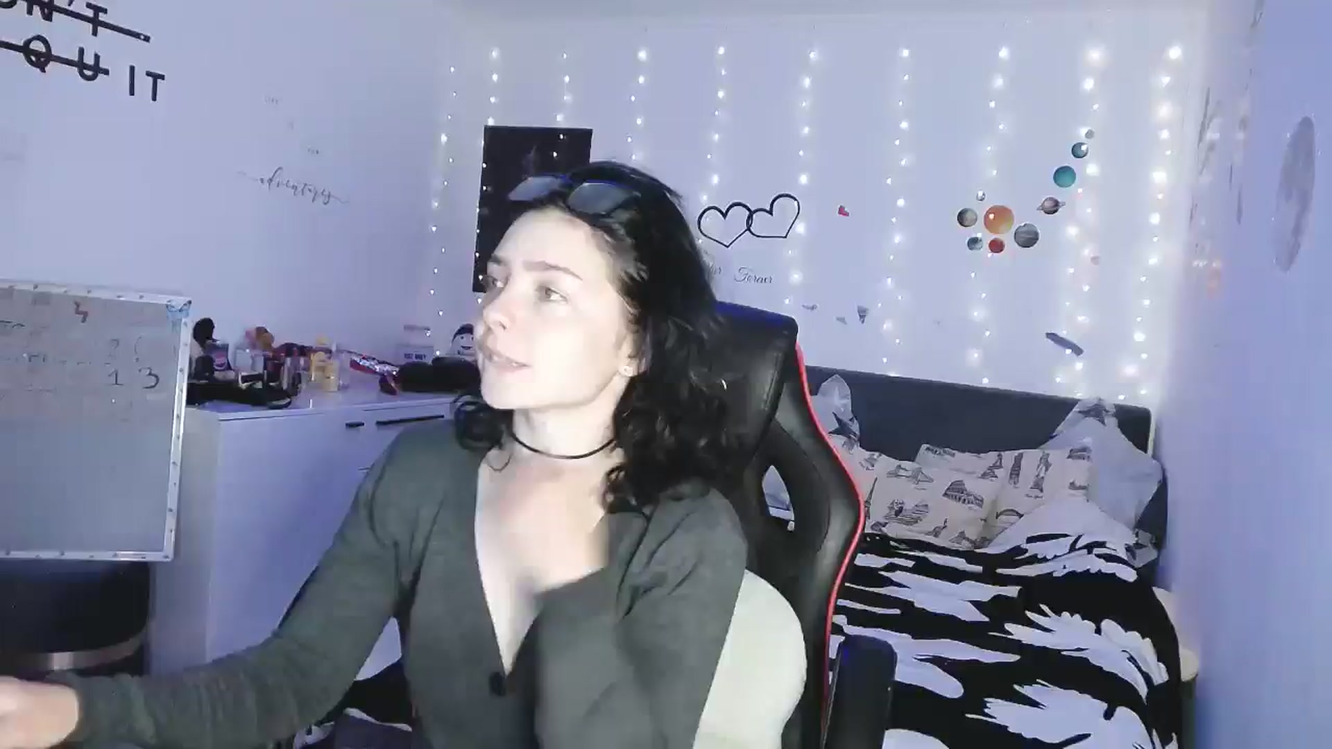 Gallery image thumbnail from YreneA's myfreecams stream on, 05/08/2025, 19:09 image 1 of 20