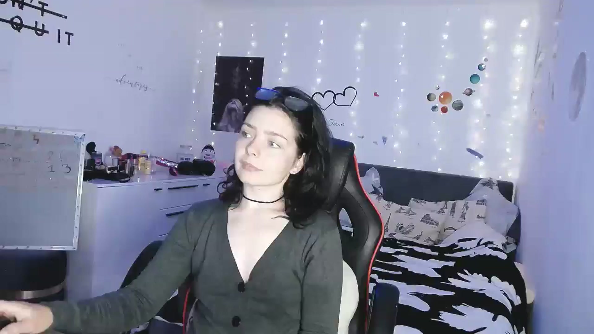 Gallery image thumbnail from YreneA's myfreecams stream on, 05/08/2025, 19:09 image 6 of 20