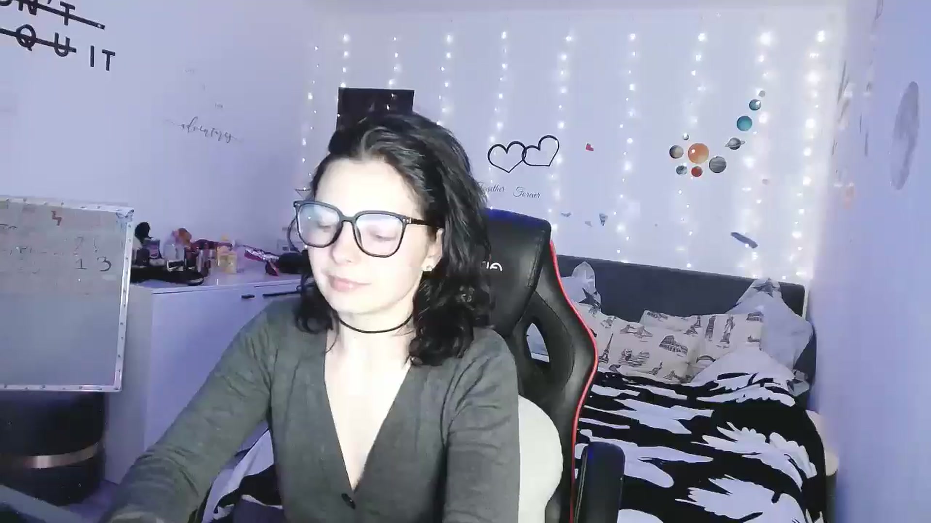 Gallery image thumbnail from YreneA's myfreecams stream on, 05/08/2025, 19:09 image 15 of 20