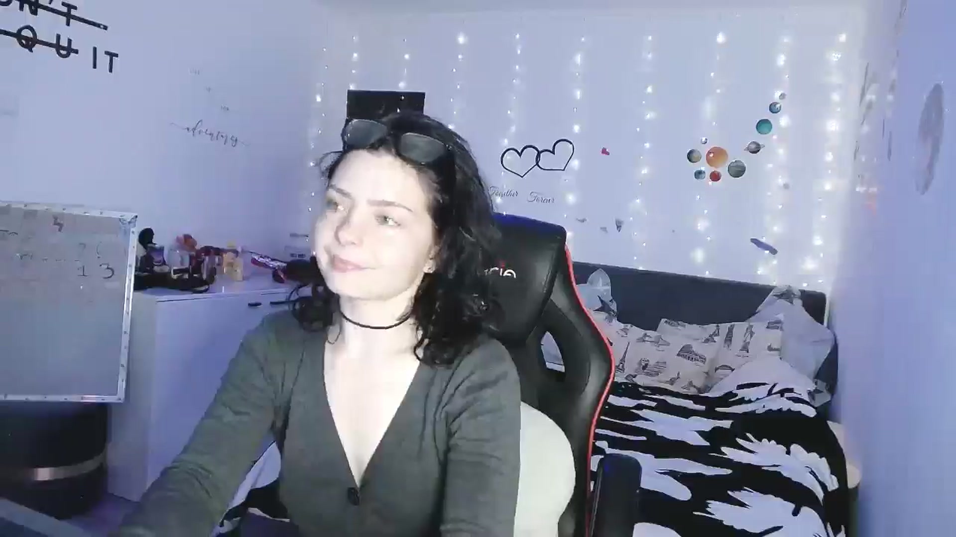 Gallery image thumbnail from YreneA's myfreecams stream on, 05/08/2025, 19:09 image 2 of 20