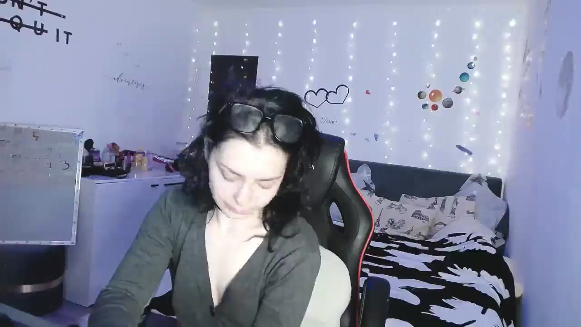 Gallery image thumbnail from YreneA's myfreecams stream on, 05/08/2025, 19:09 image 5 of 20