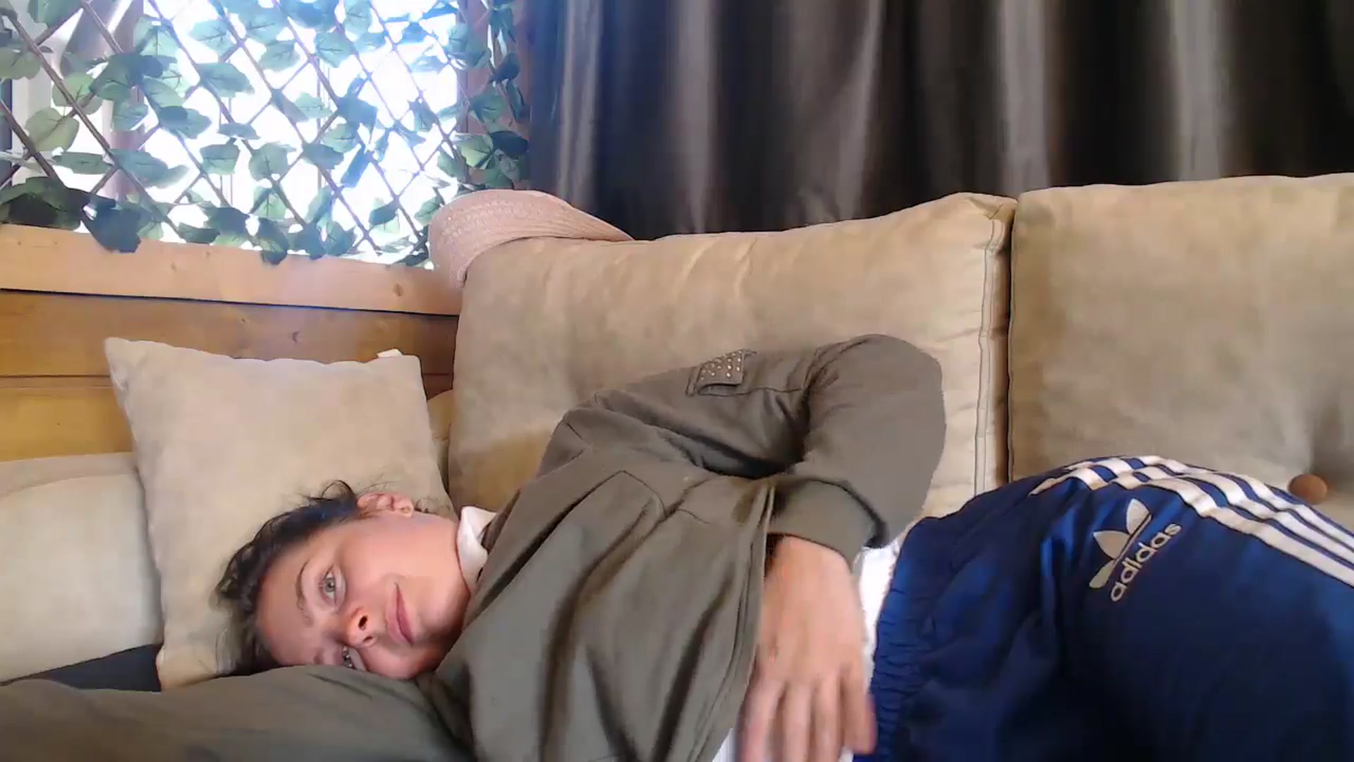 Gallery image thumbnail from YreneA's myfreecams stream on, 05/09/2025, 14:01 image 15 of 20