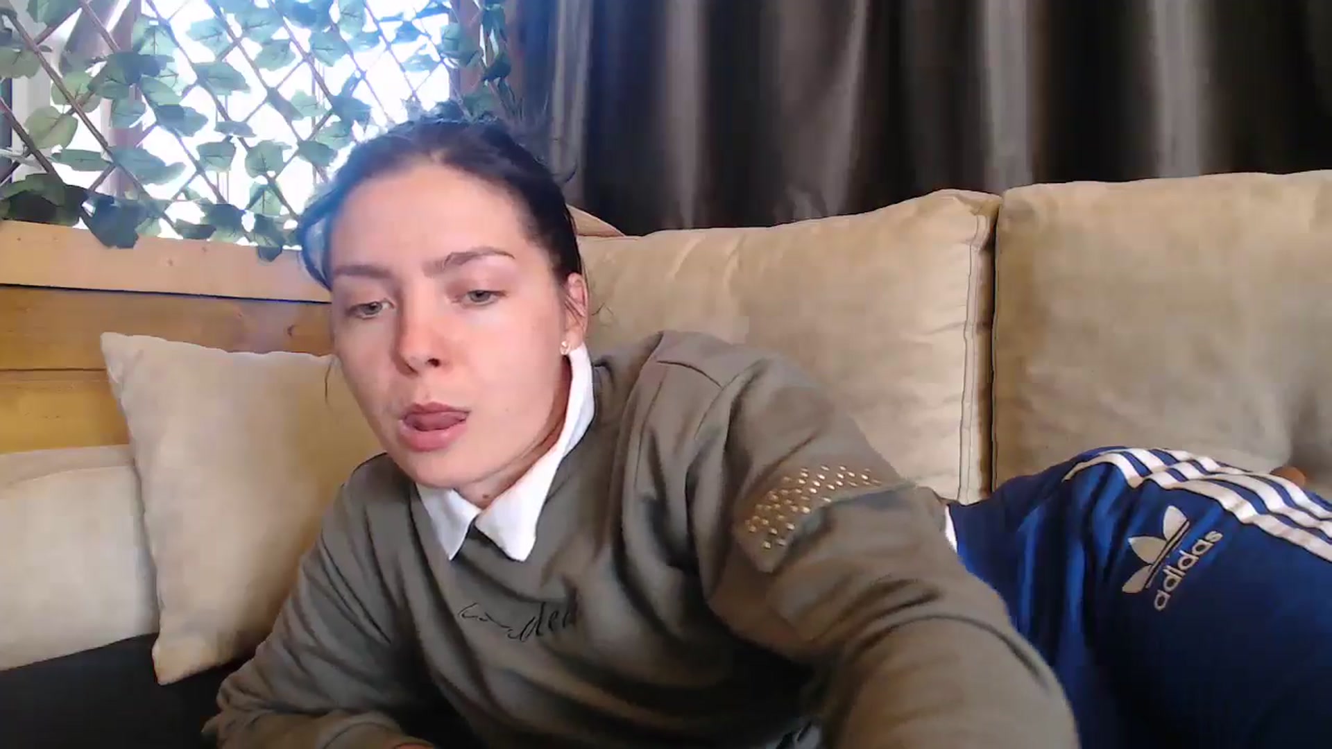 Gallery image thumbnail from YreneA's myfreecams stream on, 05/09/2025, 14:01 image 14 of 20