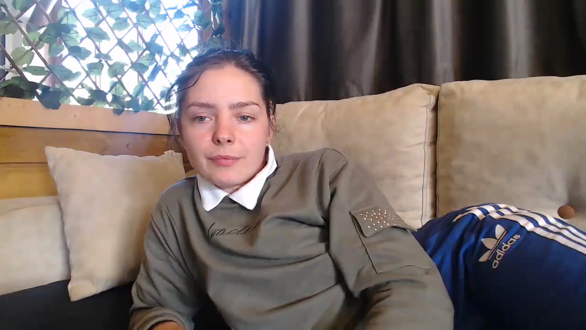 Gallery image thumbnail from YreneA's myfreecams stream on, 05/09/2025, 14:01 image 16 of 20