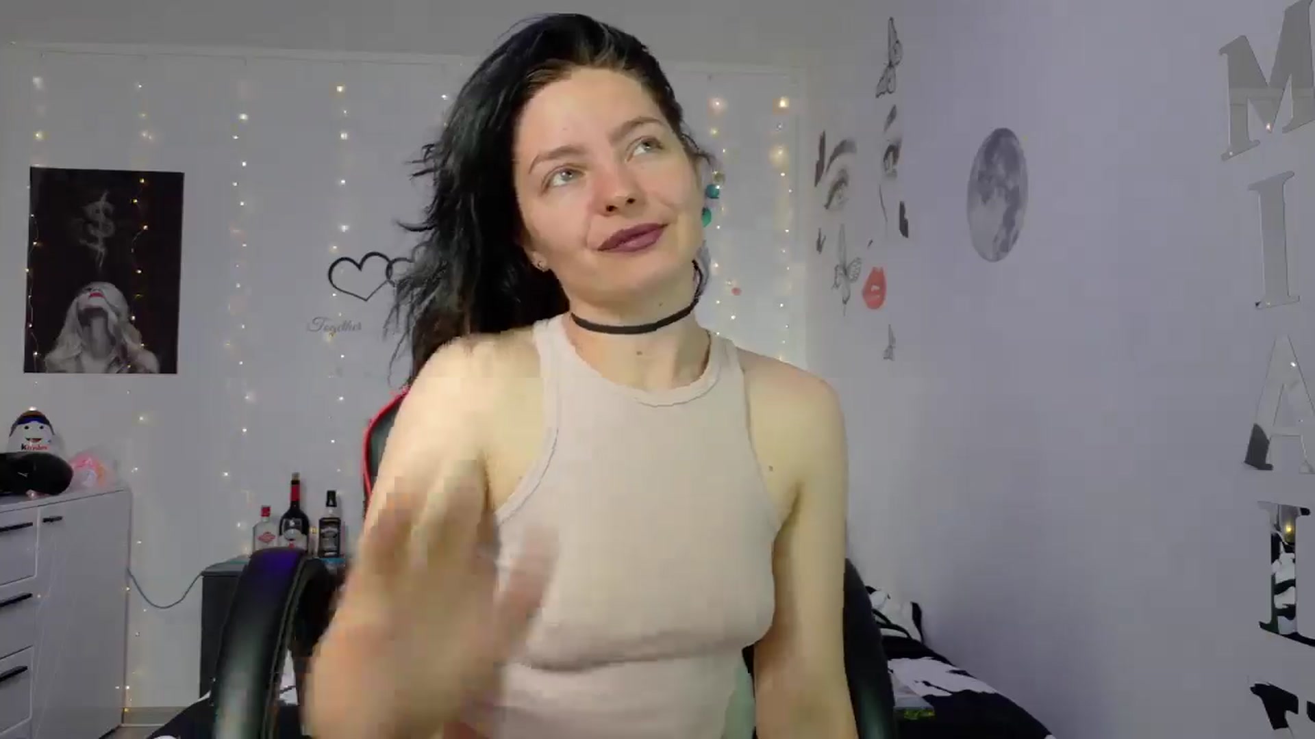 Gallery image thumbnail from YreneA's myfreecams stream on, 05/10/2025, 06:42 image 16 of 20