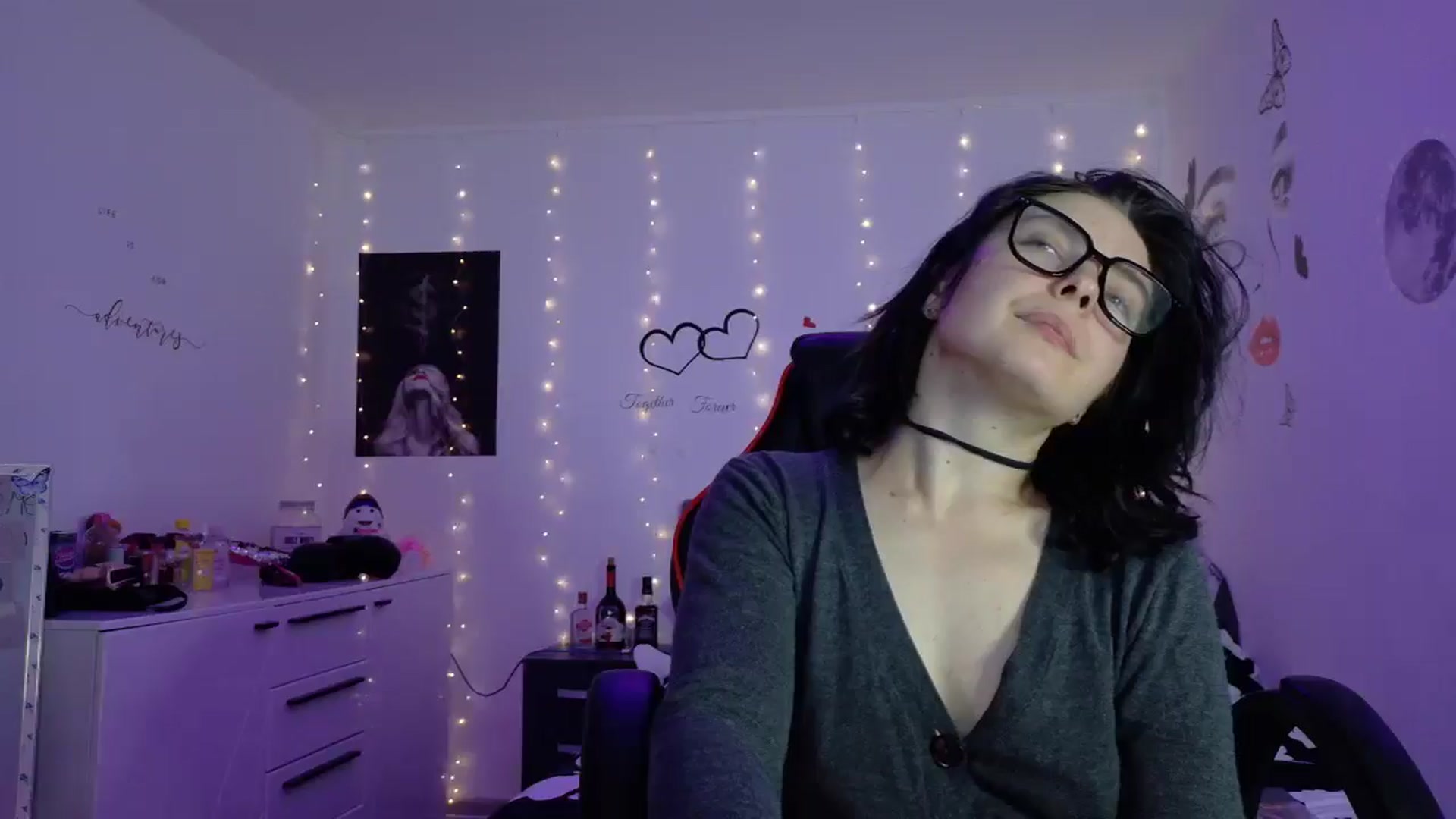 Gallery image thumbnail from YreneA's myfreecams stream on, 05/10/2025, 18:34 image 16 of 20