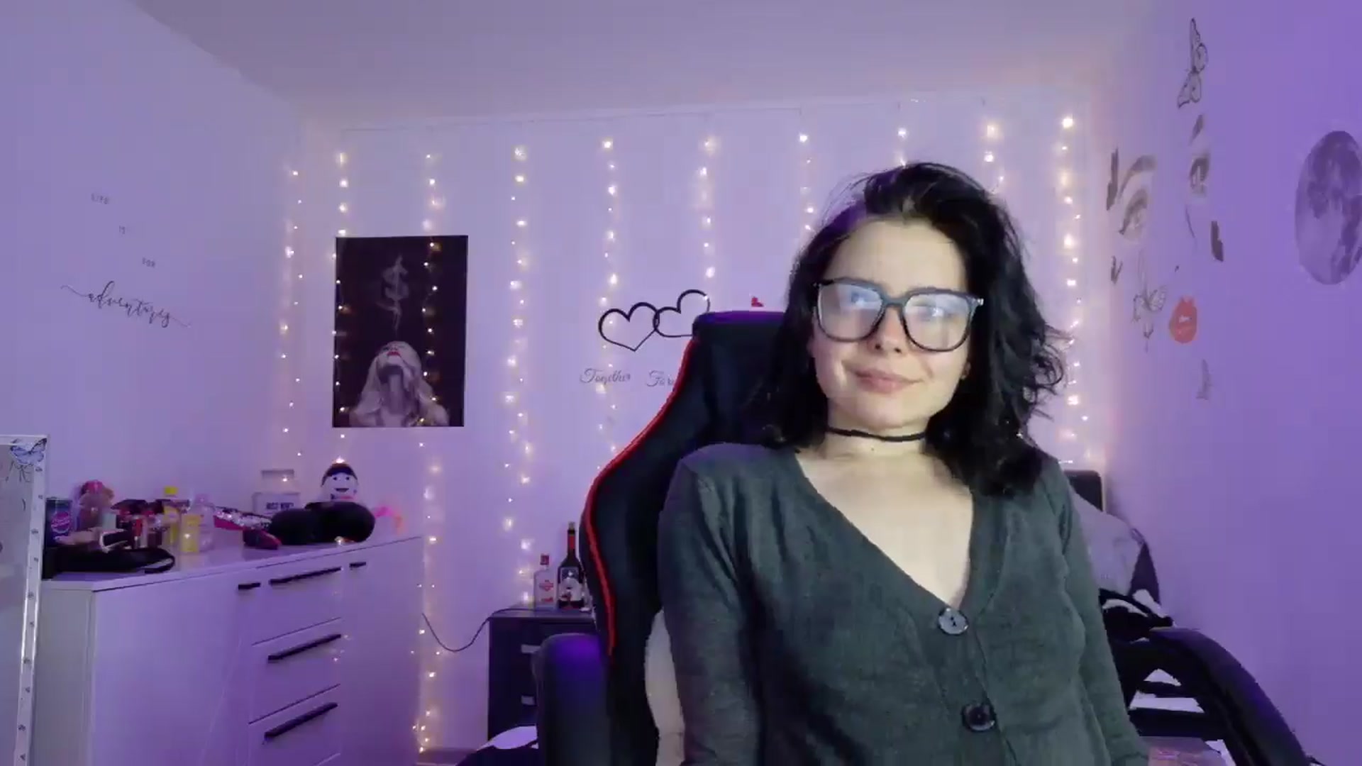 Gallery image thumbnail from YreneA's myfreecams stream on, 05/10/2025, 18:34 image 15 of 20