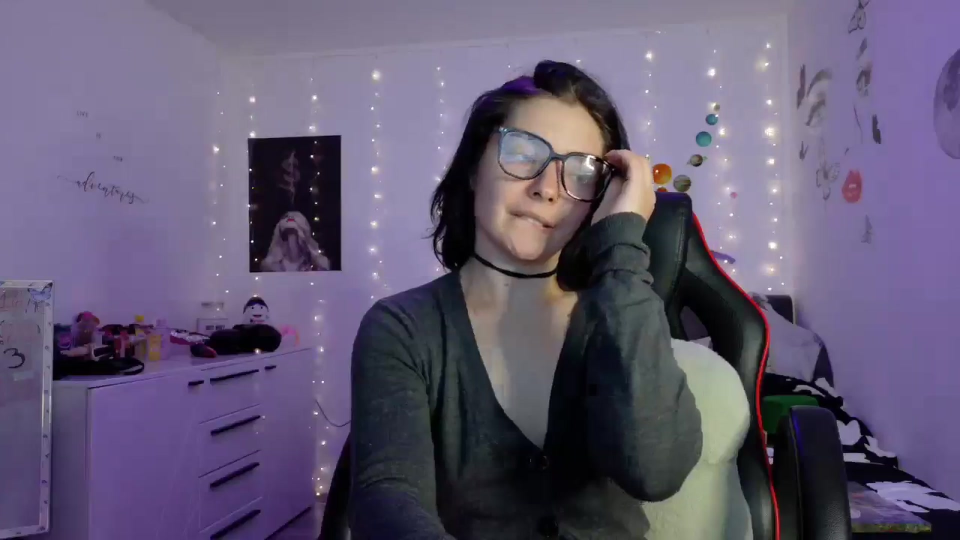 Gallery image thumbnail from YreneA's myfreecams stream on, 05/10/2025, 19:19 image 18 of 20