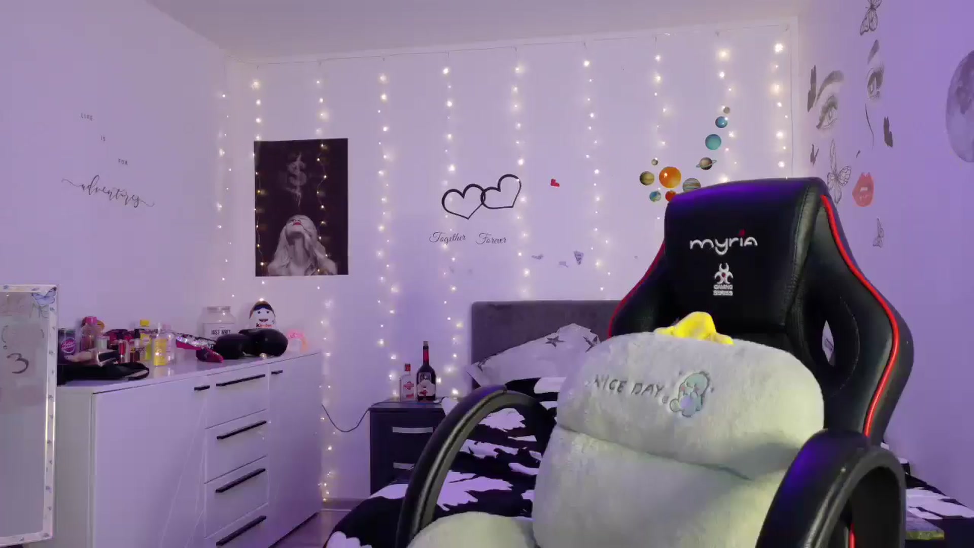 Gallery image thumbnail from YreneA's myfreecams stream on, 05/10/2025, 19:19 image 20 of 20