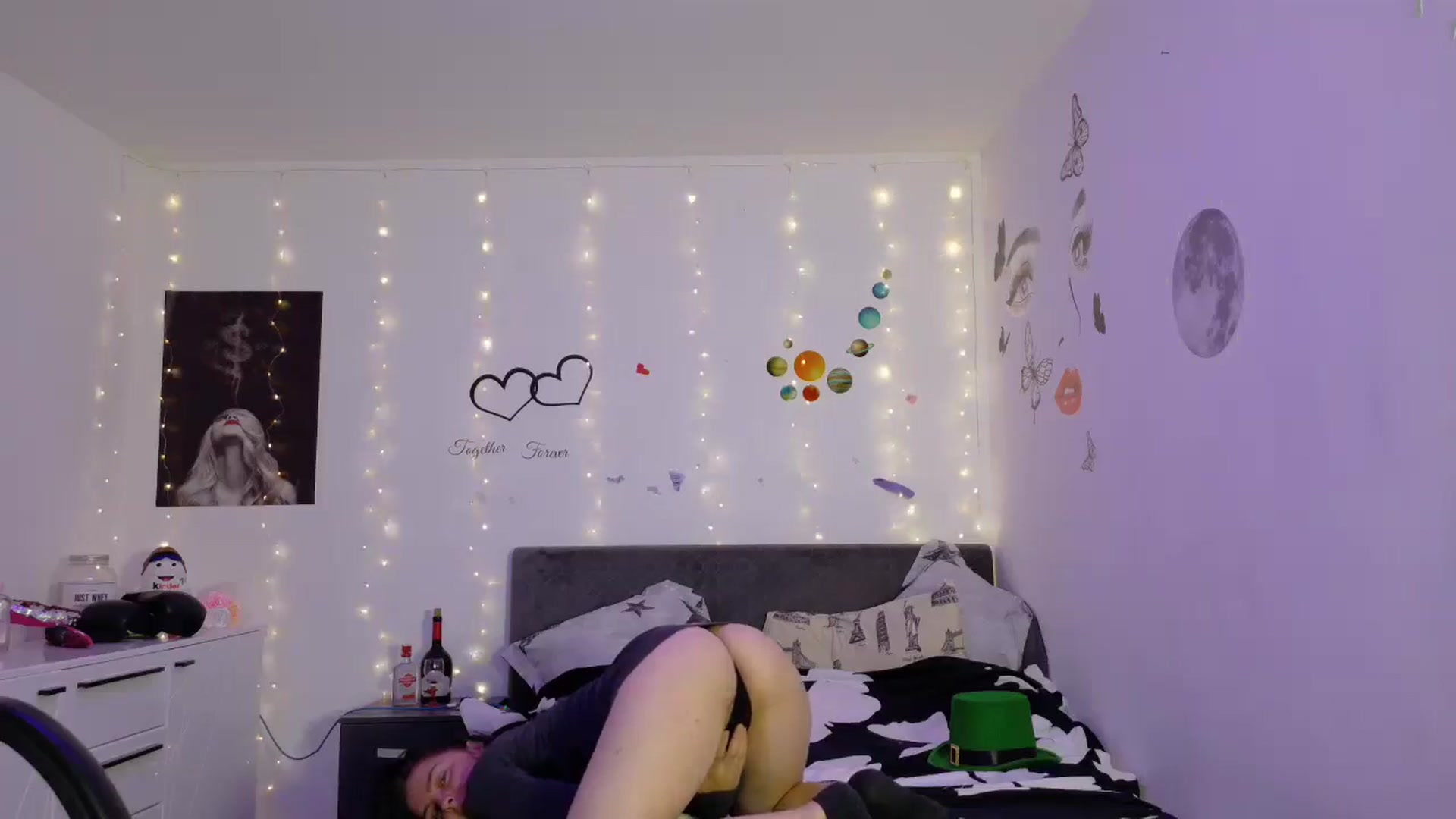 Gallery image thumbnail from YreneA's myfreecams stream on, 05/10/2025, 19:19 image 5 of 20