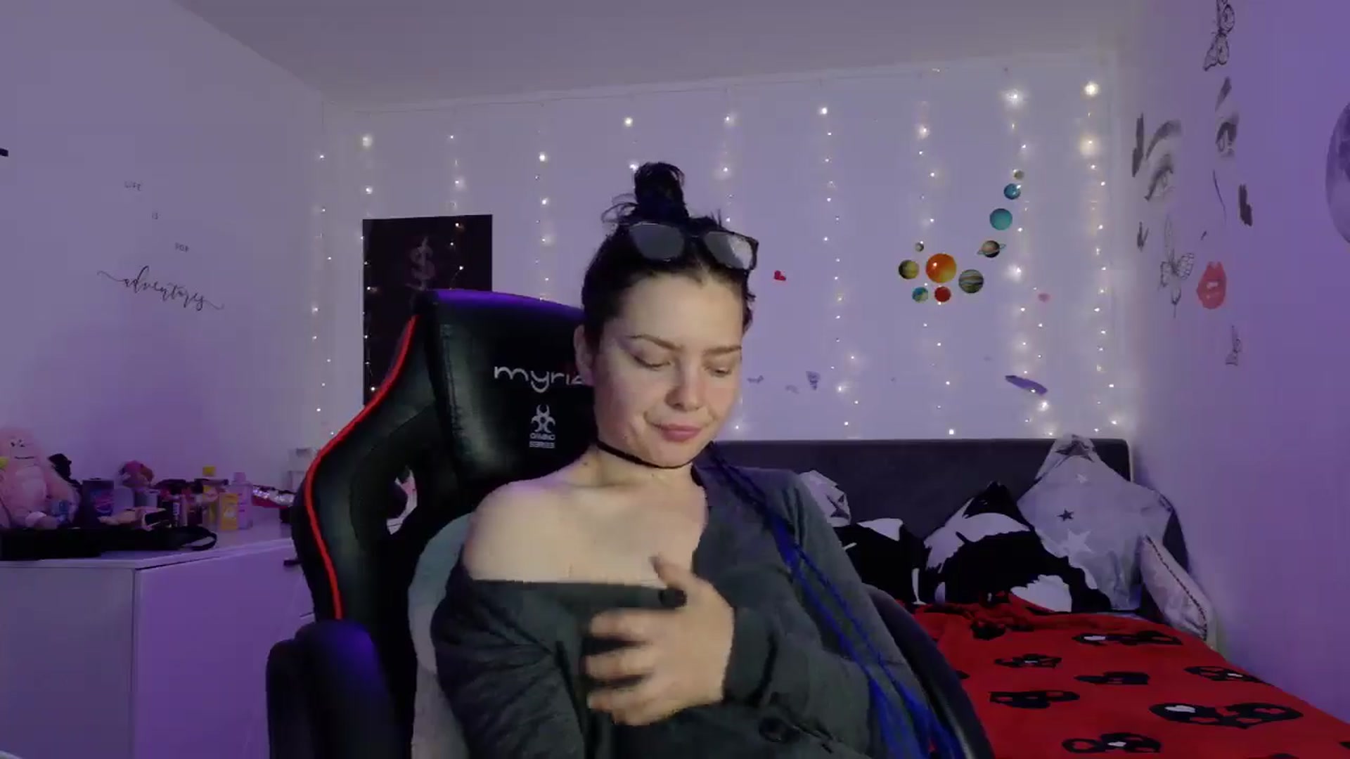 Gallery image thumbnail from YreneA's myfreecams stream on, 05/11/2025, 19:44 image 19 of 20