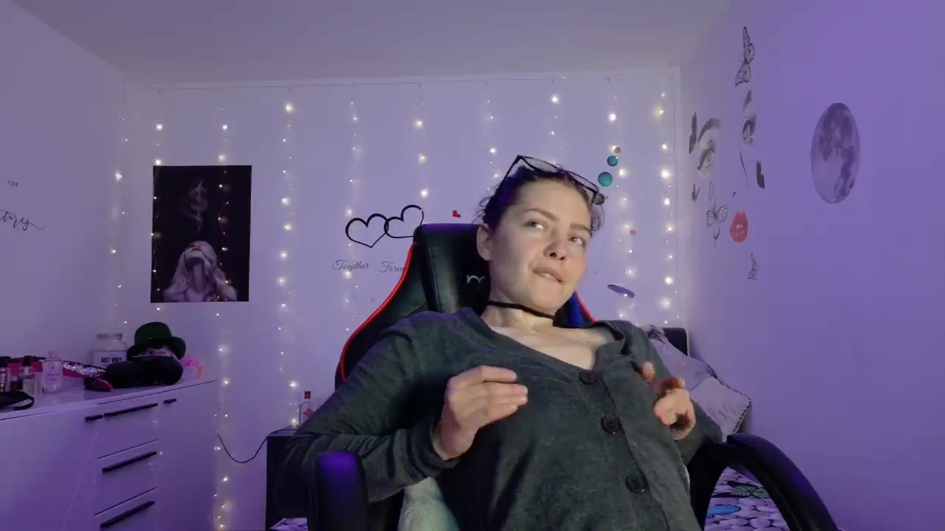 Gallery image thumbnail from YreneA's myfreecams stream on, 05/12/2025, 19:03 image 15 of 20