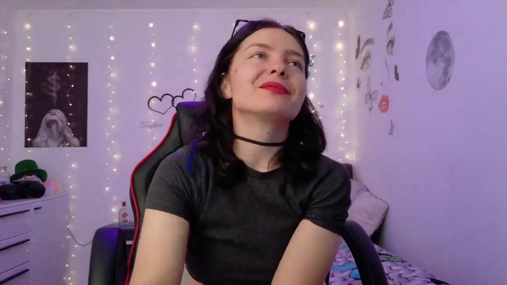 Gallery image thumbnail from YreneA's myfreecams stream on, 05/13/2025, 06:30 image 16 of 20