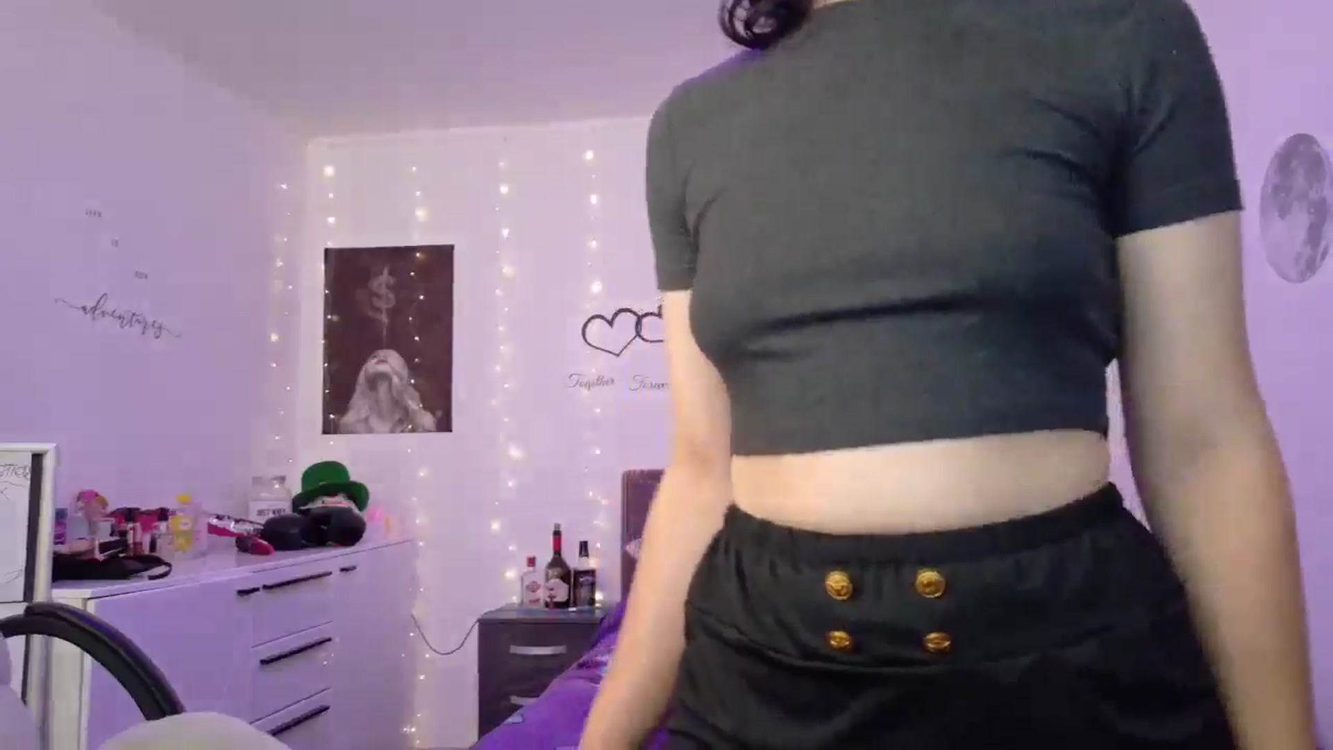 Gallery image thumbnail from YreneA's myfreecams stream on, 05/14/2025, 06:57 image 15 of 20