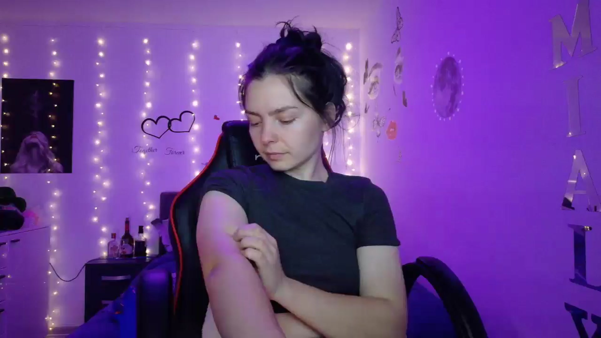 Gallery image thumbnail from YreneA's myfreecams stream on, 05/14/2025, 17:43 image 1 of 20