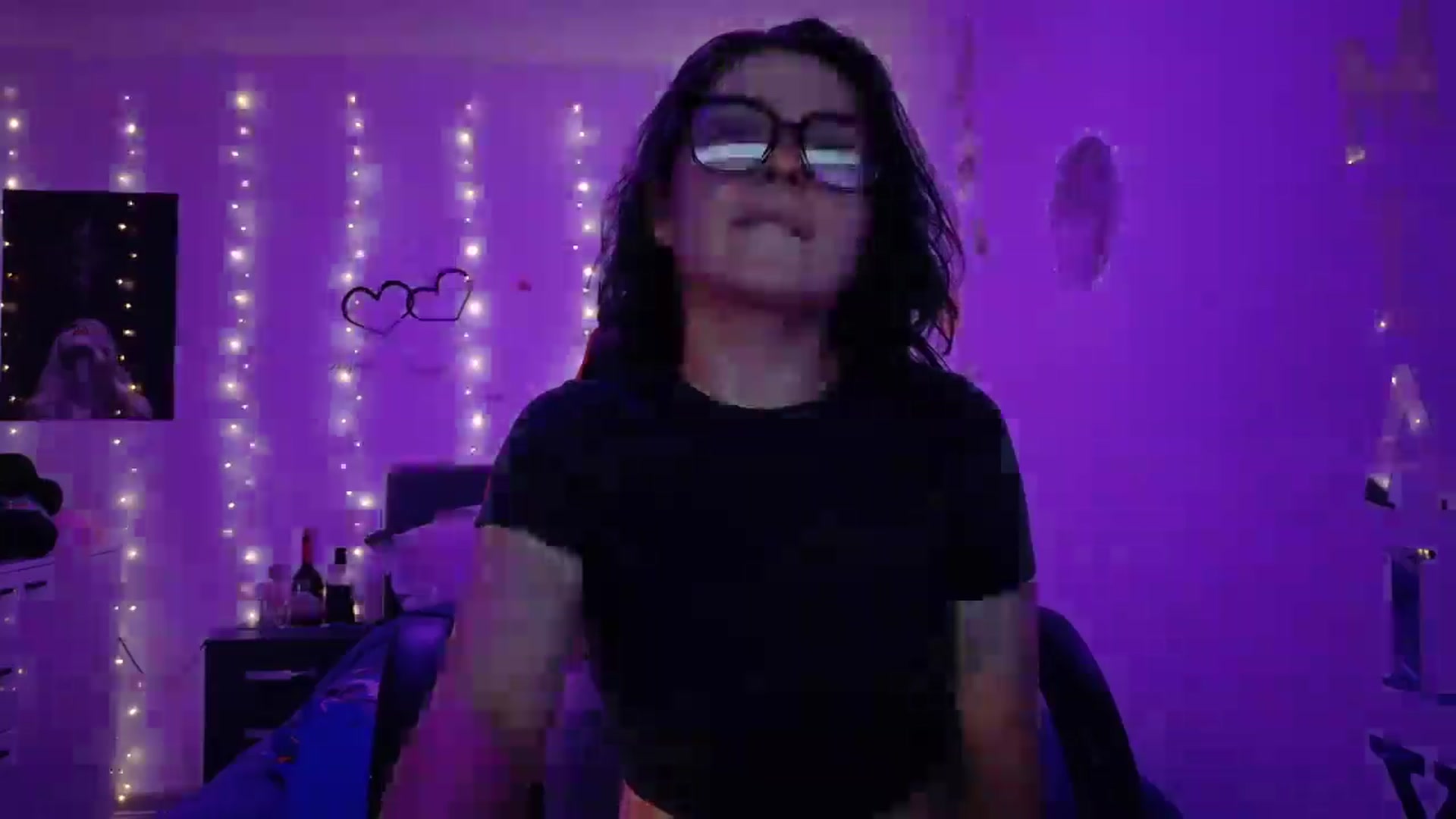 Gallery image thumbnail from YreneA's myfreecams stream on, 05/14/2025, 17:43 image 18 of 20