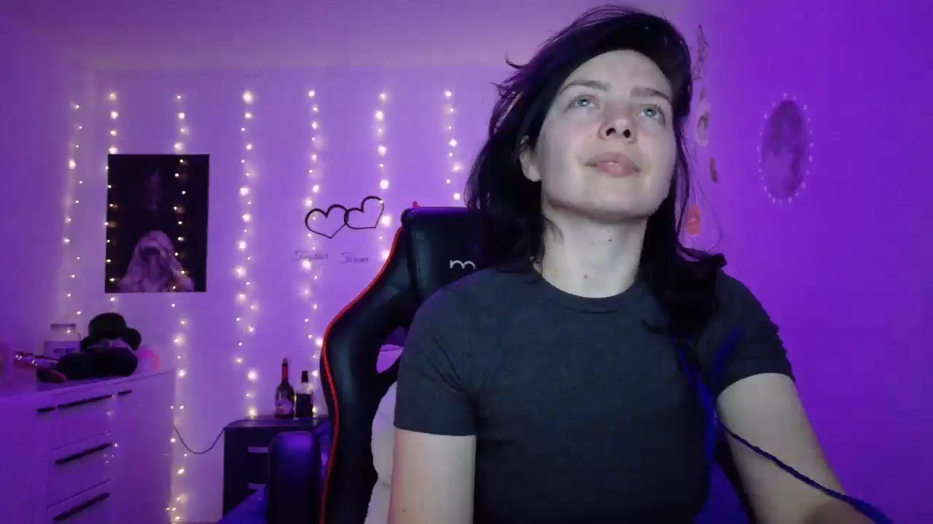 Gallery image thumbnail from YreneA's myfreecams stream on, 05/14/2025, 19:28 image 5 of 20