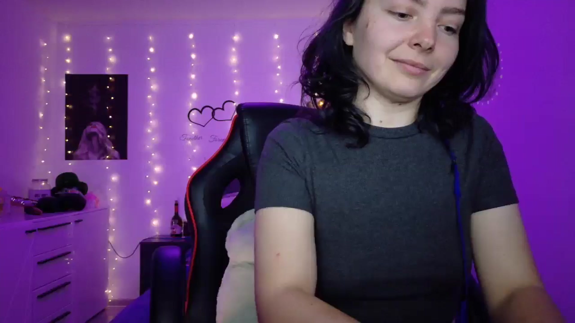 Gallery image thumbnail from YreneA's myfreecams stream on, 05/14/2025, 19:28 image 2 of 20