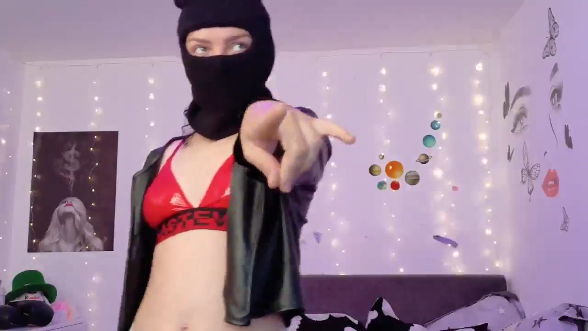 Gallery image thumbnail from YreneA's myfreecams stream on, 05/15/2025, 05:50 image 15 of 20