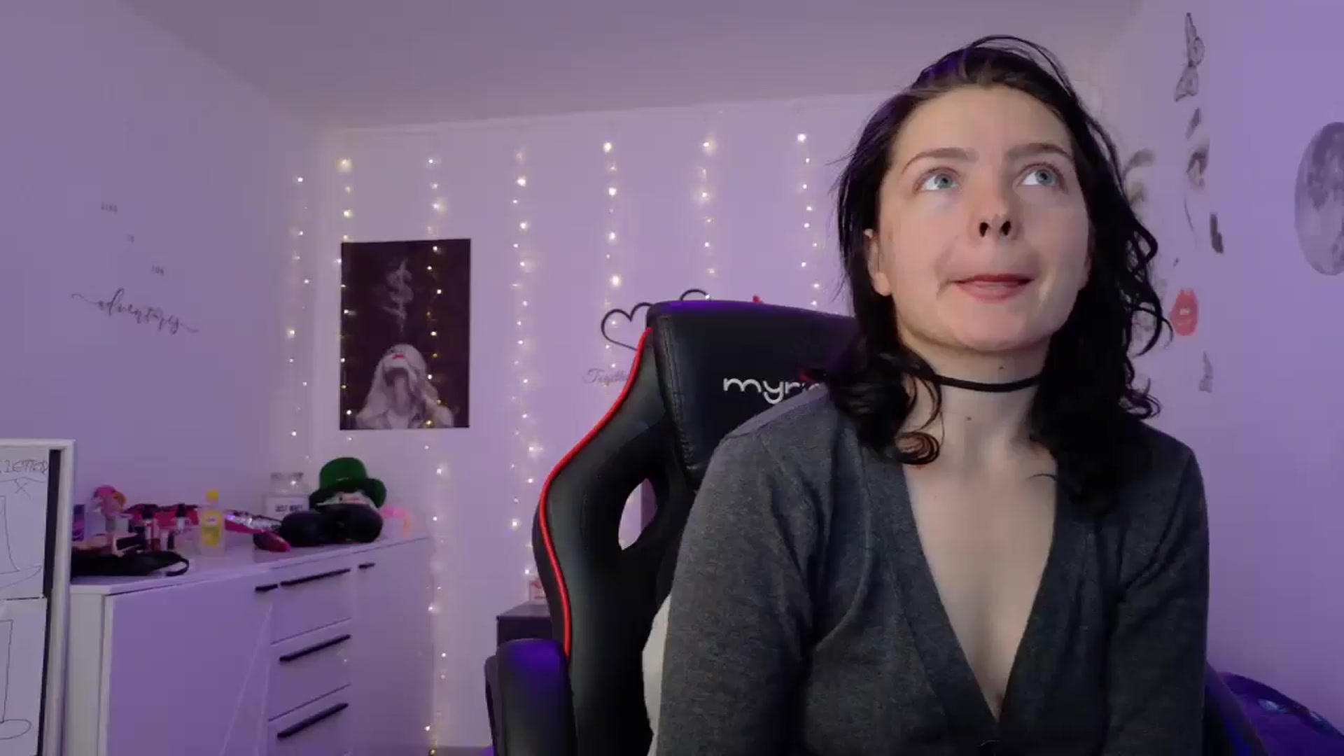 Gallery image thumbnail from YreneA's myfreecams stream on, 05/15/2025, 07:28 image 20 of 20