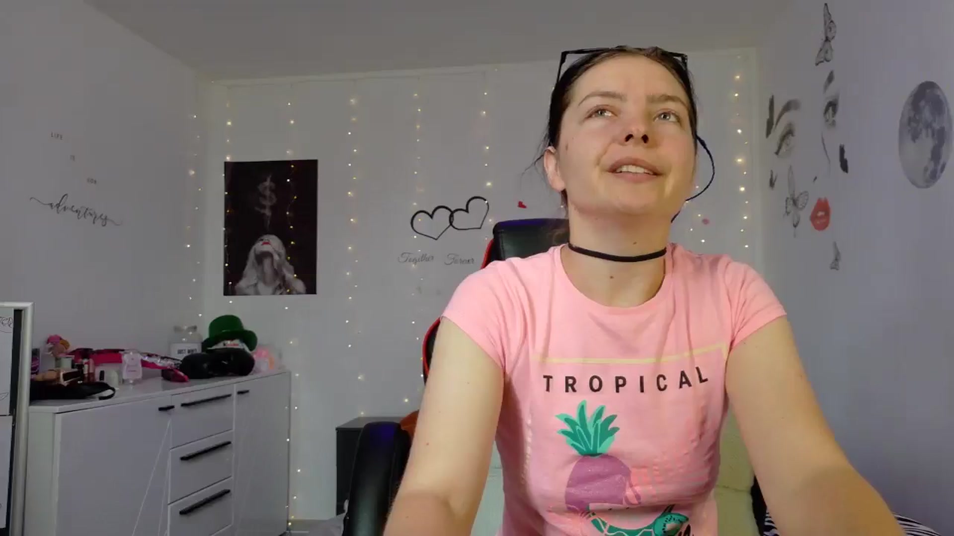 Gallery image thumbnail from YreneA's myfreecams stream on, 05/16/2025, 06:32 image 11 of 20