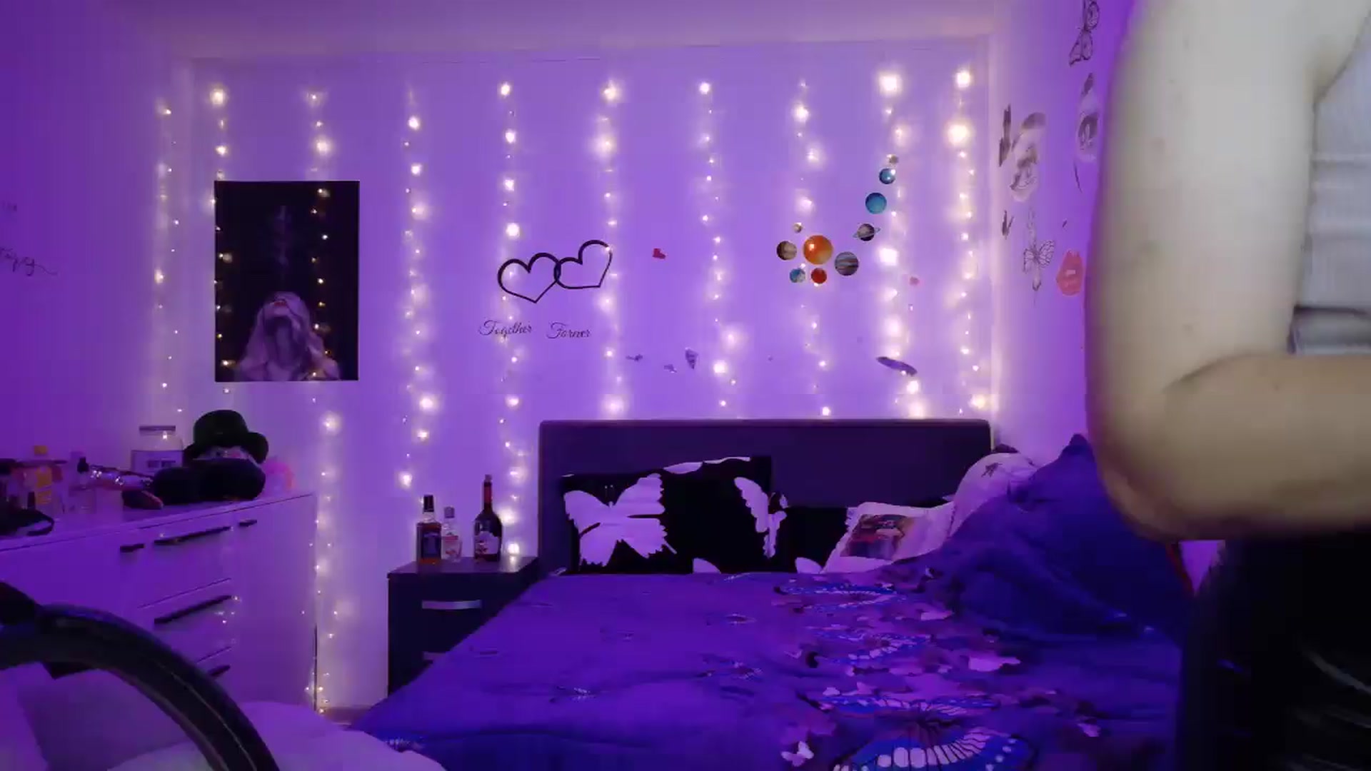 Gallery image thumbnail from YreneA's myfreecams stream on, 05/17/2025, 19:21 image 3 of 20