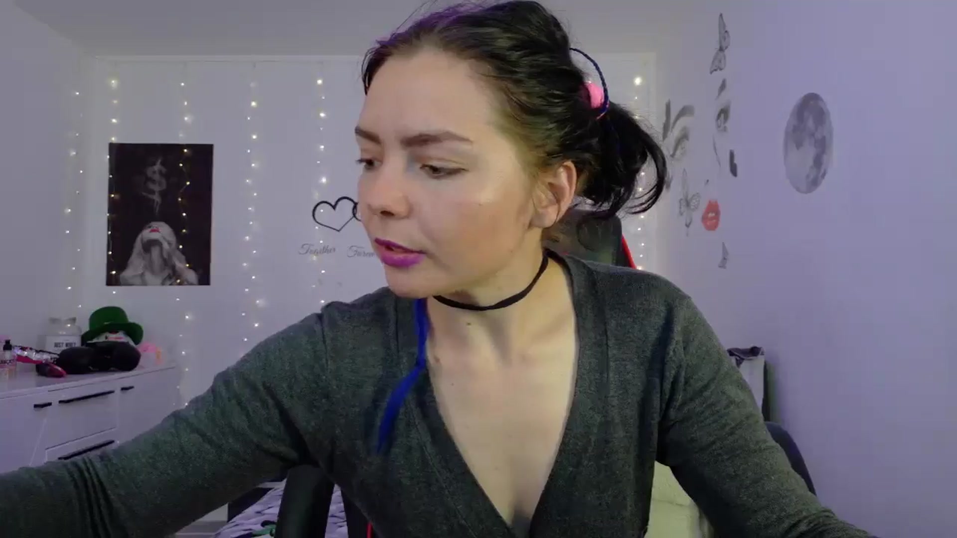 Gallery image thumbnail from YreneA's myfreecams stream on, 05/18/2025, 08:34 image 11 of 20