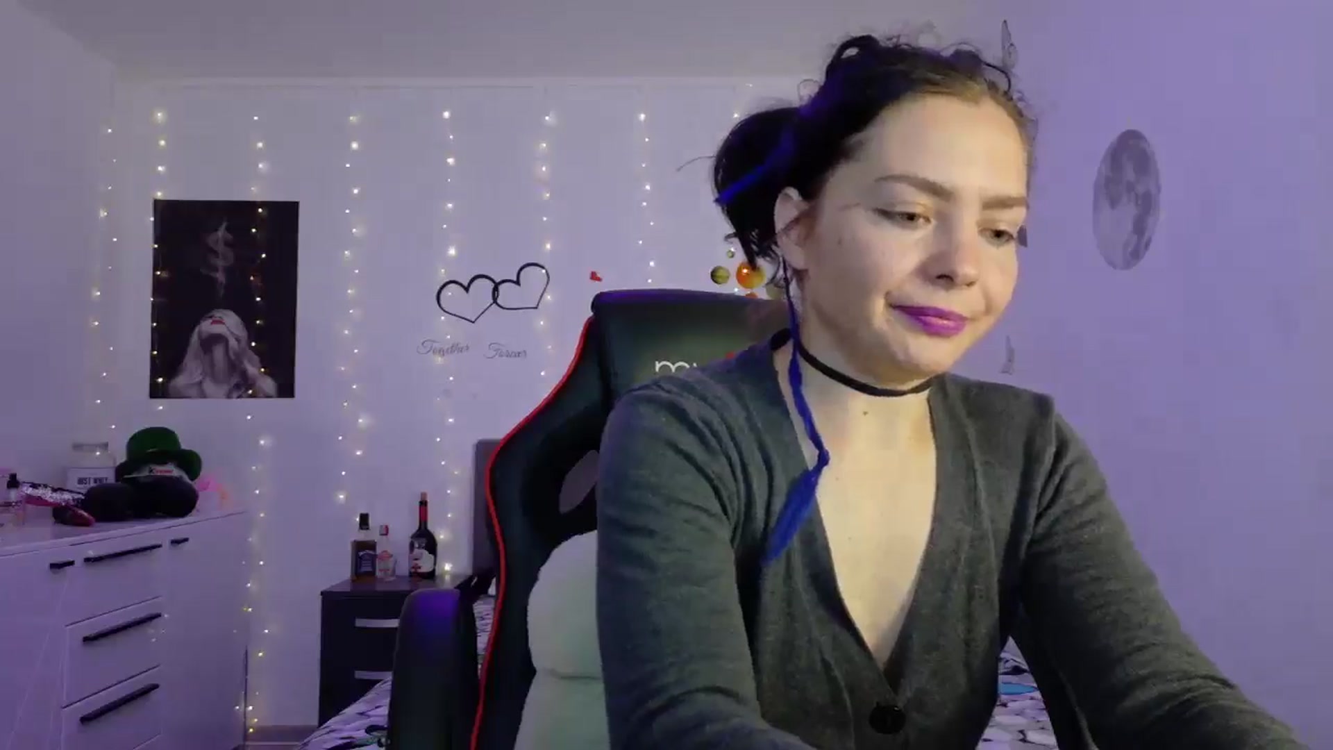 Gallery image thumbnail from YreneA's myfreecams stream on, 05/18/2025, 08:34 image 5 of 20
