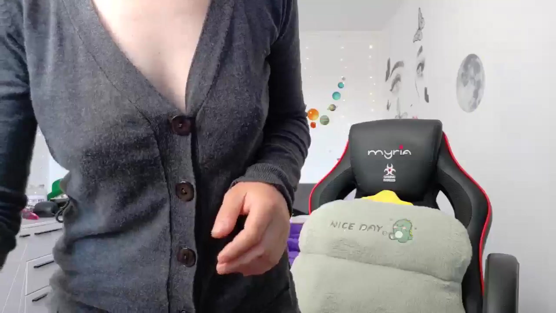 Gallery image thumbnail from YreneA's myfreecams stream on, 05/18/2025, 08:34 image 20 of 20