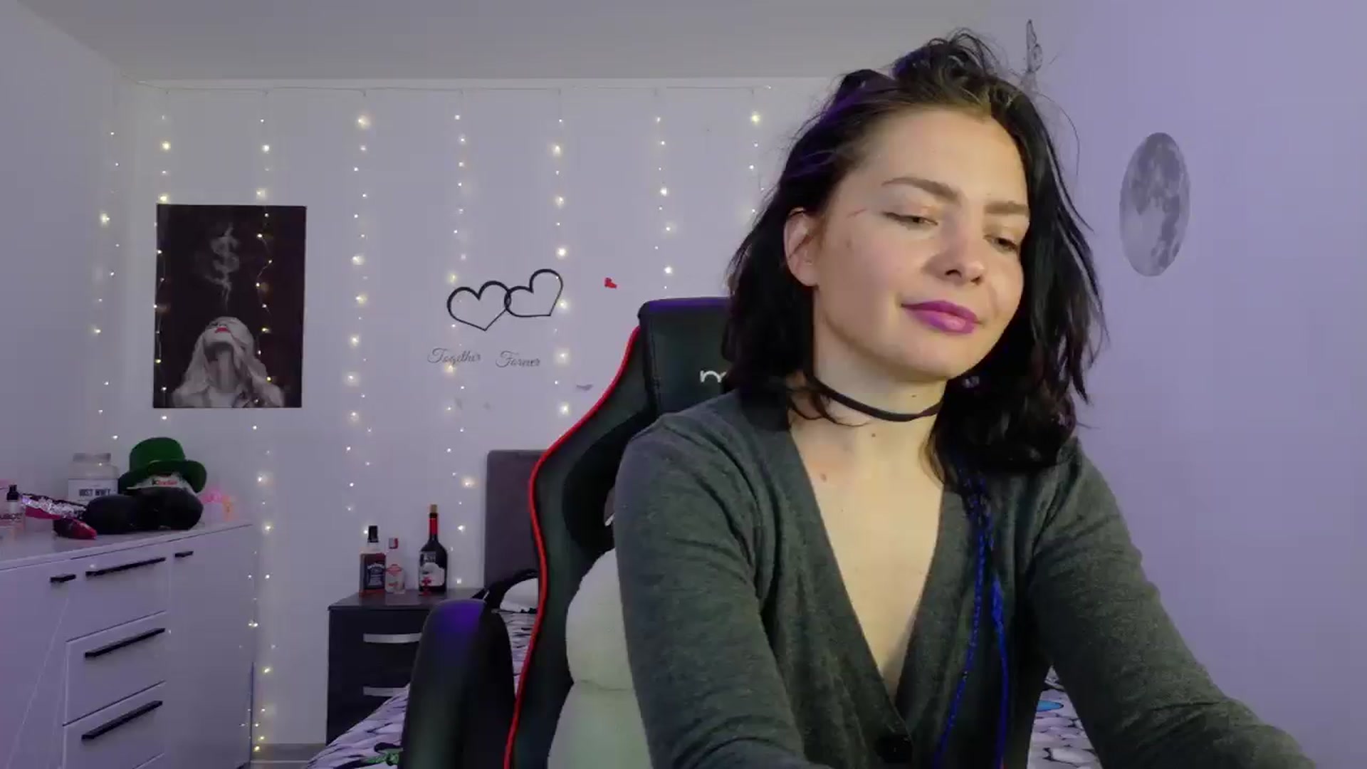 Gallery image thumbnail from YreneA's myfreecams stream on, 05/18/2025, 08:34 image 16 of 20