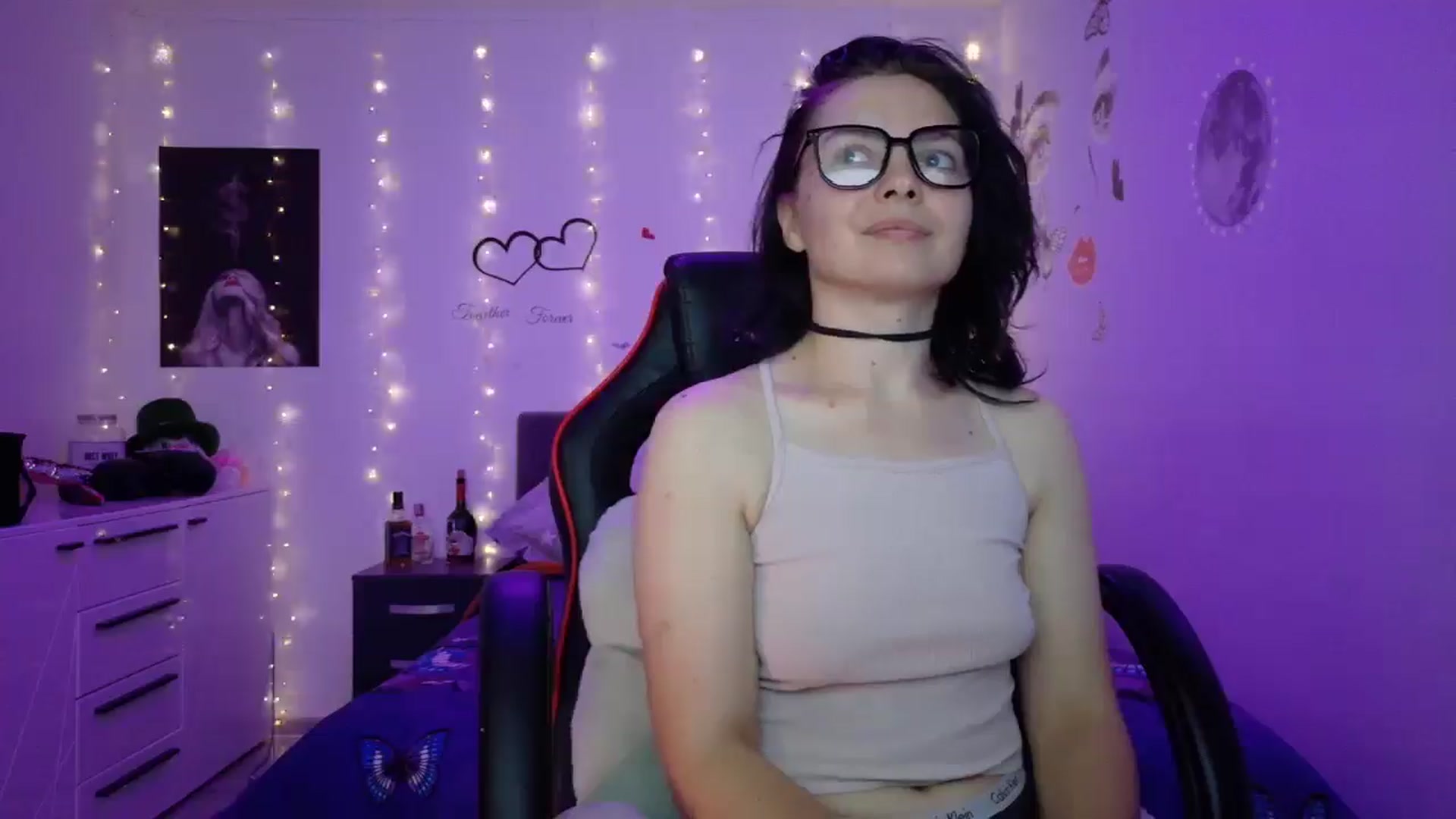 Gallery image thumbnail from YreneA's myfreecams stream on, 05/18/2025, 14:59 image 4 of 20