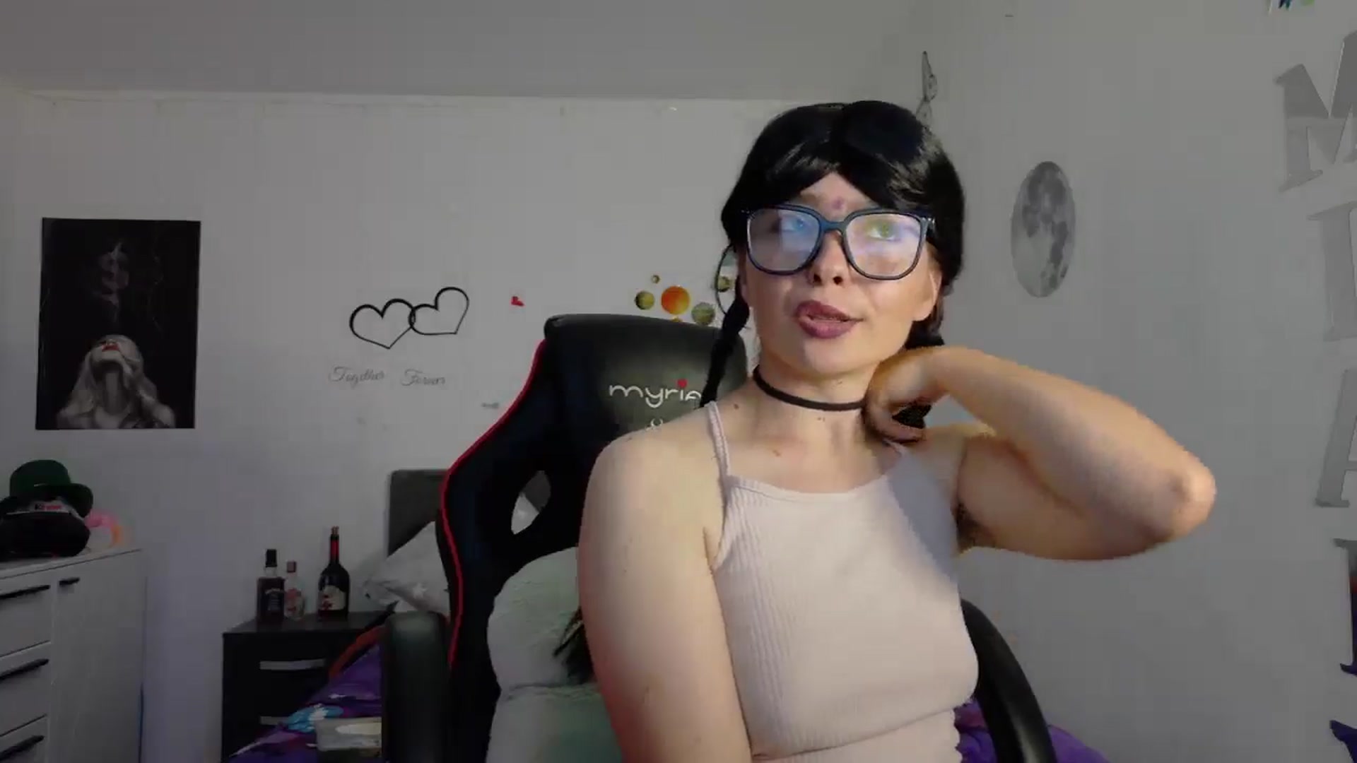 Gallery image thumbnail from YreneA's myfreecams stream on, 05/18/2025, 17:32 image 19 of 20
