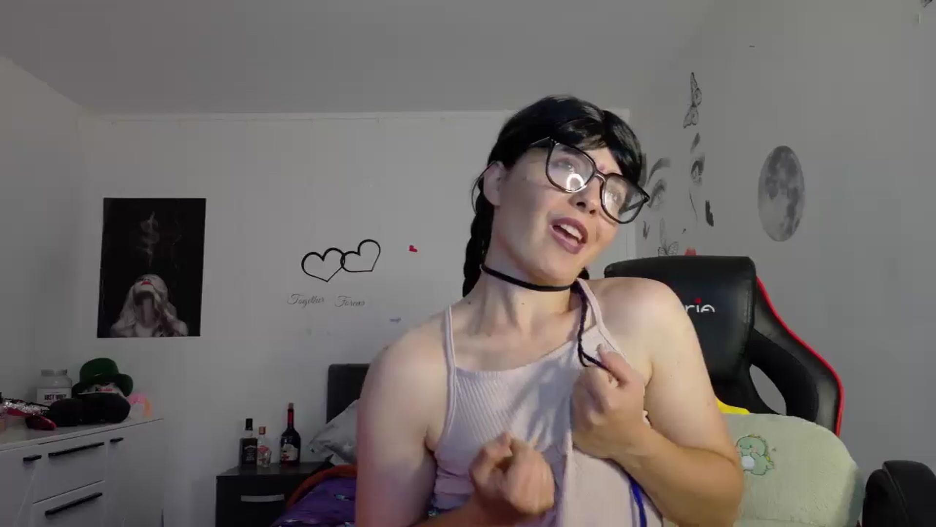 Gallery image thumbnail from YreneA's myfreecams stream on, 05/18/2025, 18:10 image 6 of 20