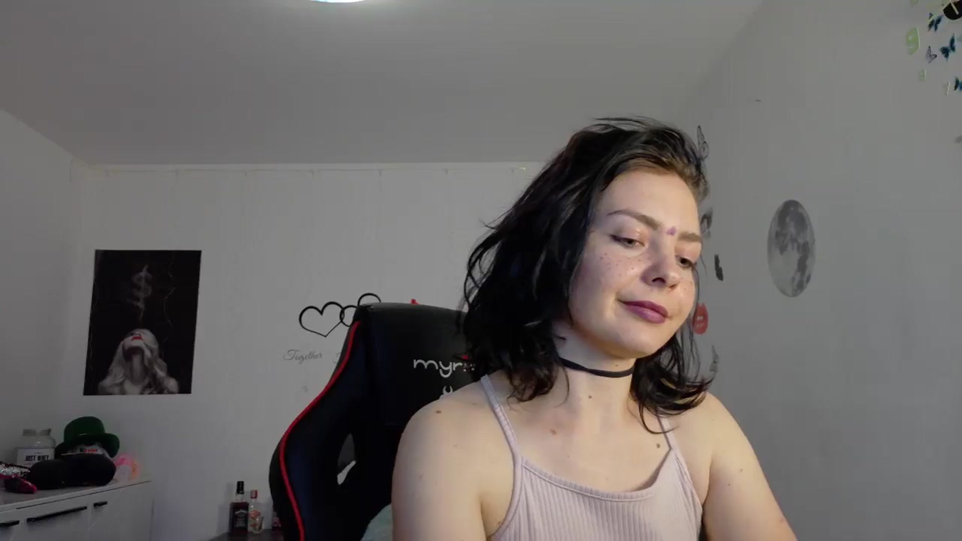 Gallery image thumbnail from YreneA's myfreecams stream on, 05/18/2025, 19:13 image 9 of 20