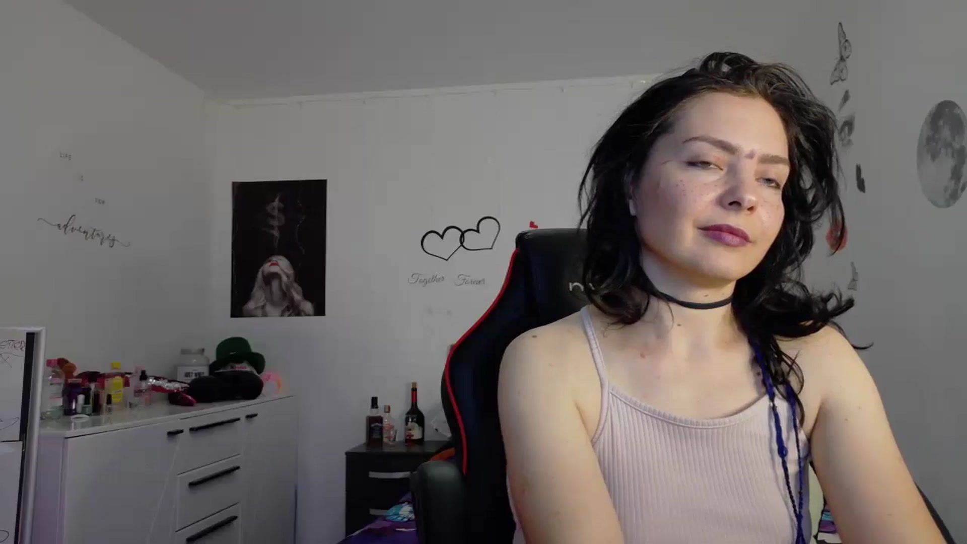 Gallery image thumbnail from YreneA's myfreecams stream on, 05/18/2025, 19:13 image 13 of 20