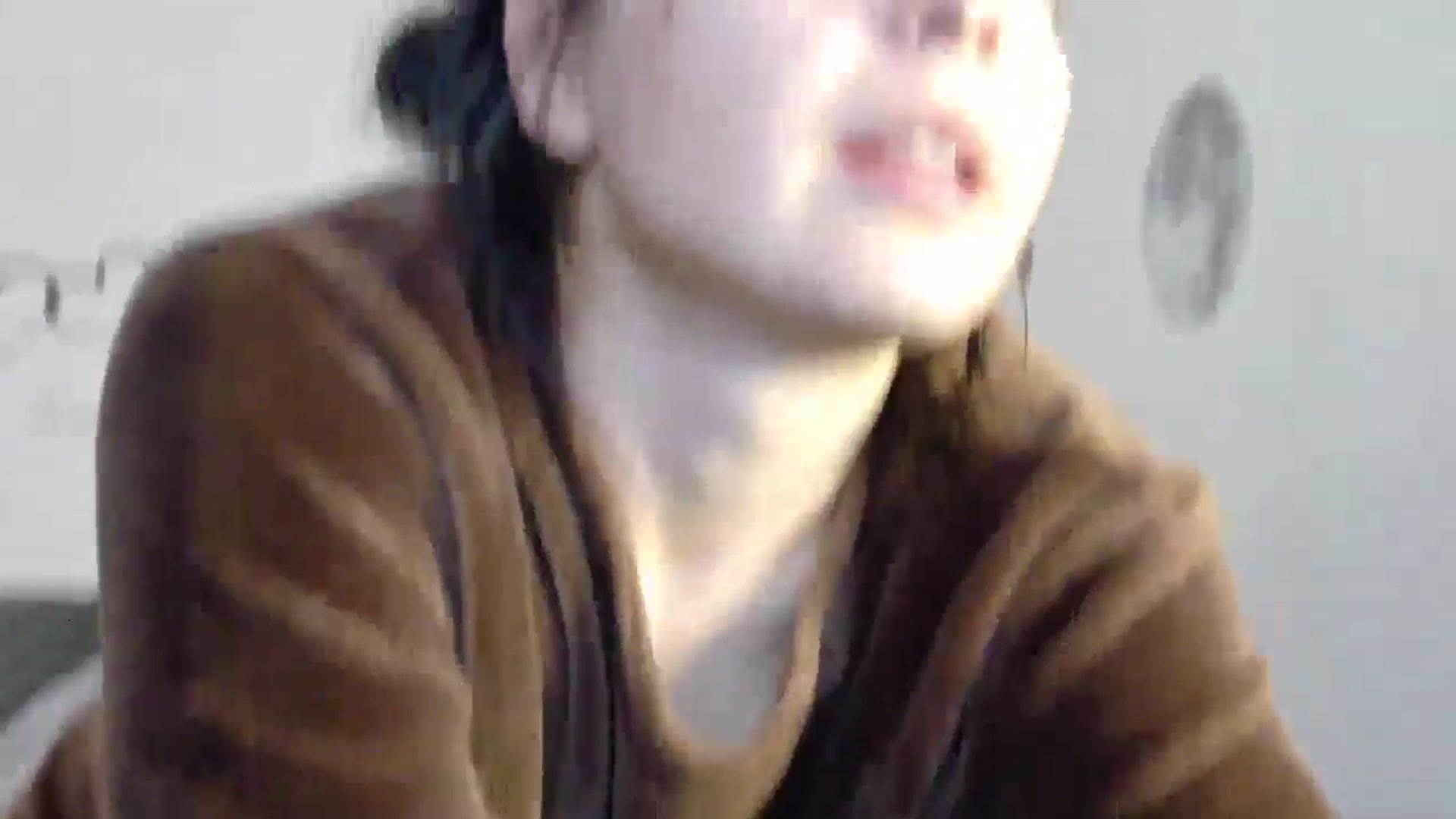 Gallery image thumbnail from YreneA's myfreecams stream on, 05/19/2025, 14:55 image 18 of 20