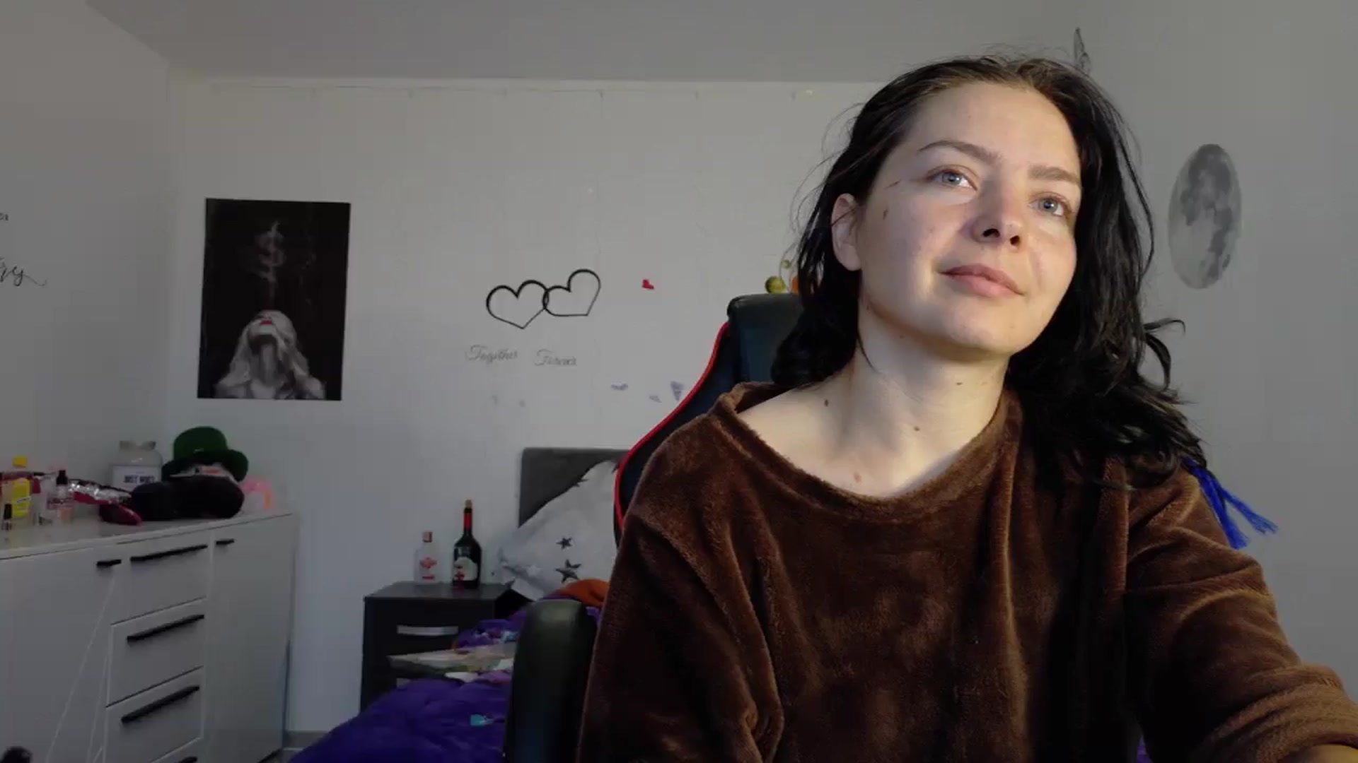 Gallery image thumbnail from YreneA's myfreecams stream on, 05/19/2025, 18:01 image 2 of 20