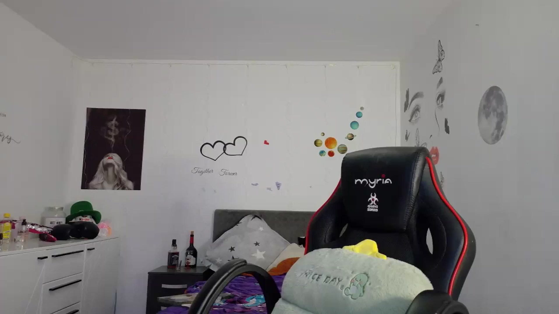 Gallery image thumbnail from YreneA's myfreecams stream on, 05/19/2025, 19:33 image 14 of 20