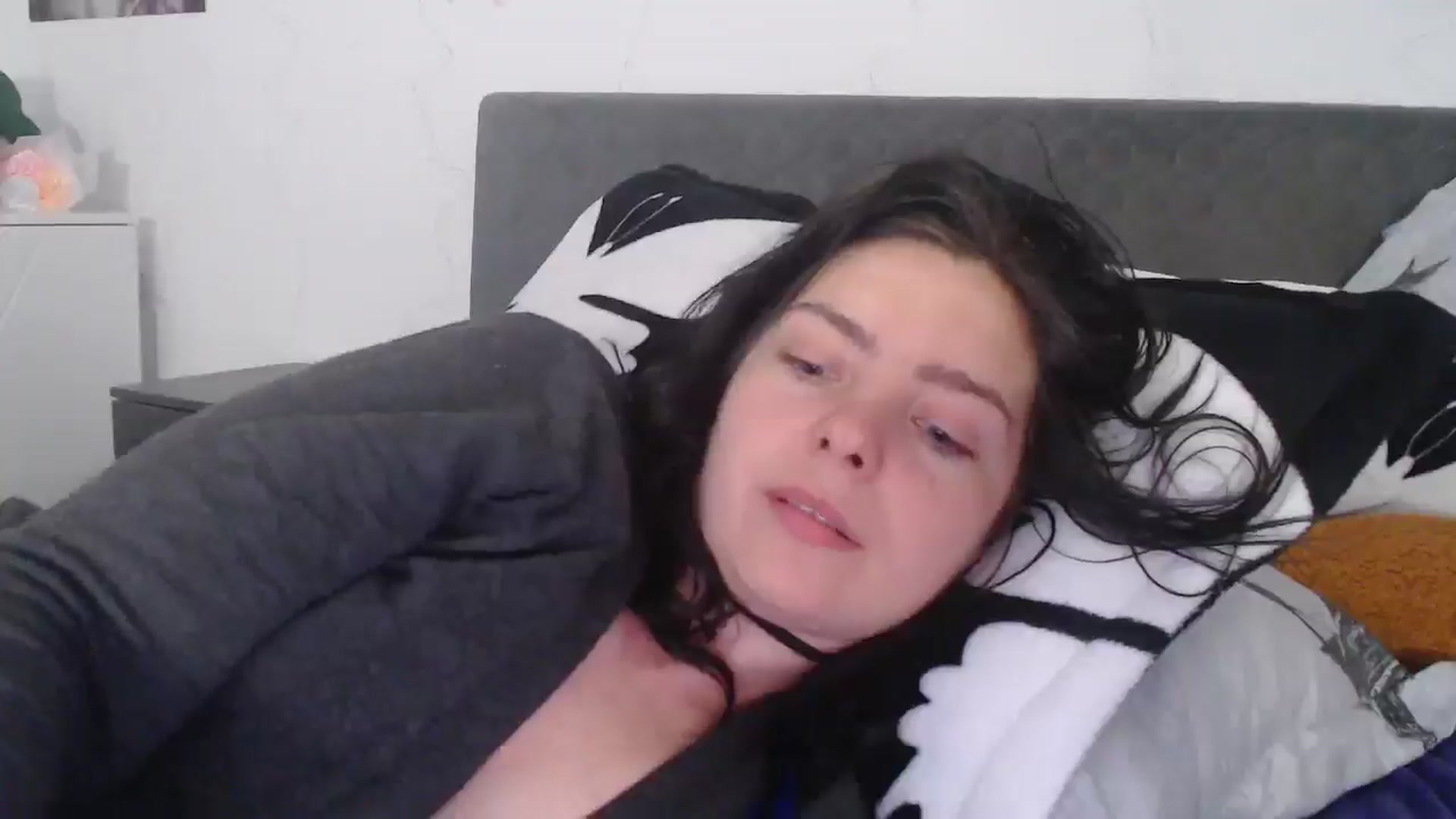 Gallery image thumbnail from YreneA's myfreecams stream on, 05/20/2025, 08:12 image 16 of 20