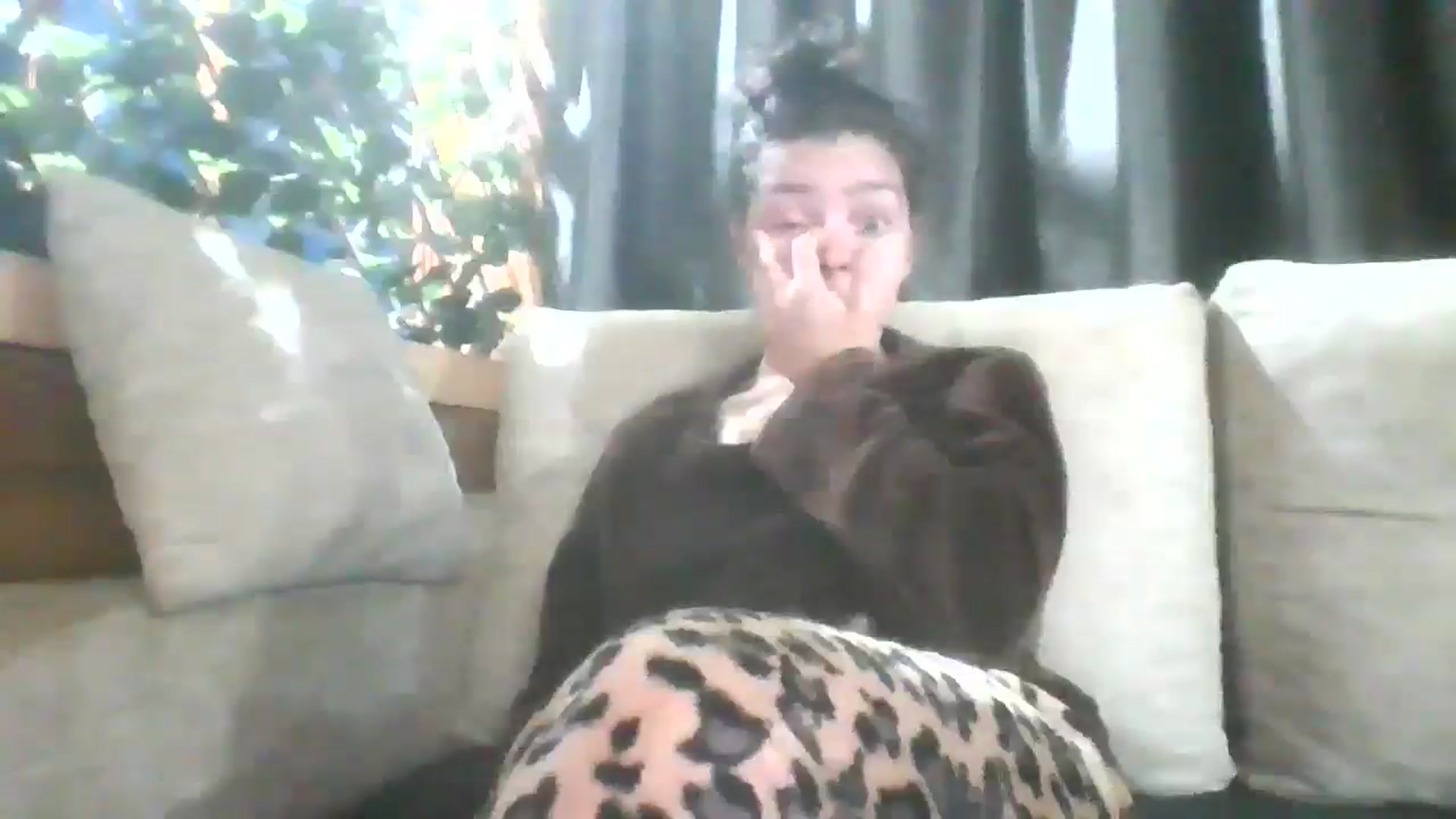 Gallery image thumbnail from YreneA's myfreecams stream on, 05/21/2025, 18:13 image 14 of 20