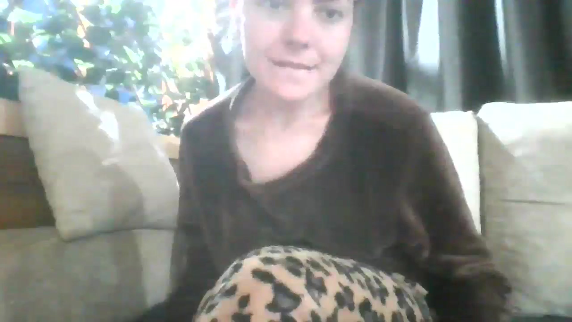 Gallery image thumbnail from YreneA's myfreecams stream on, 05/21/2025, 18:13 image 13 of 20