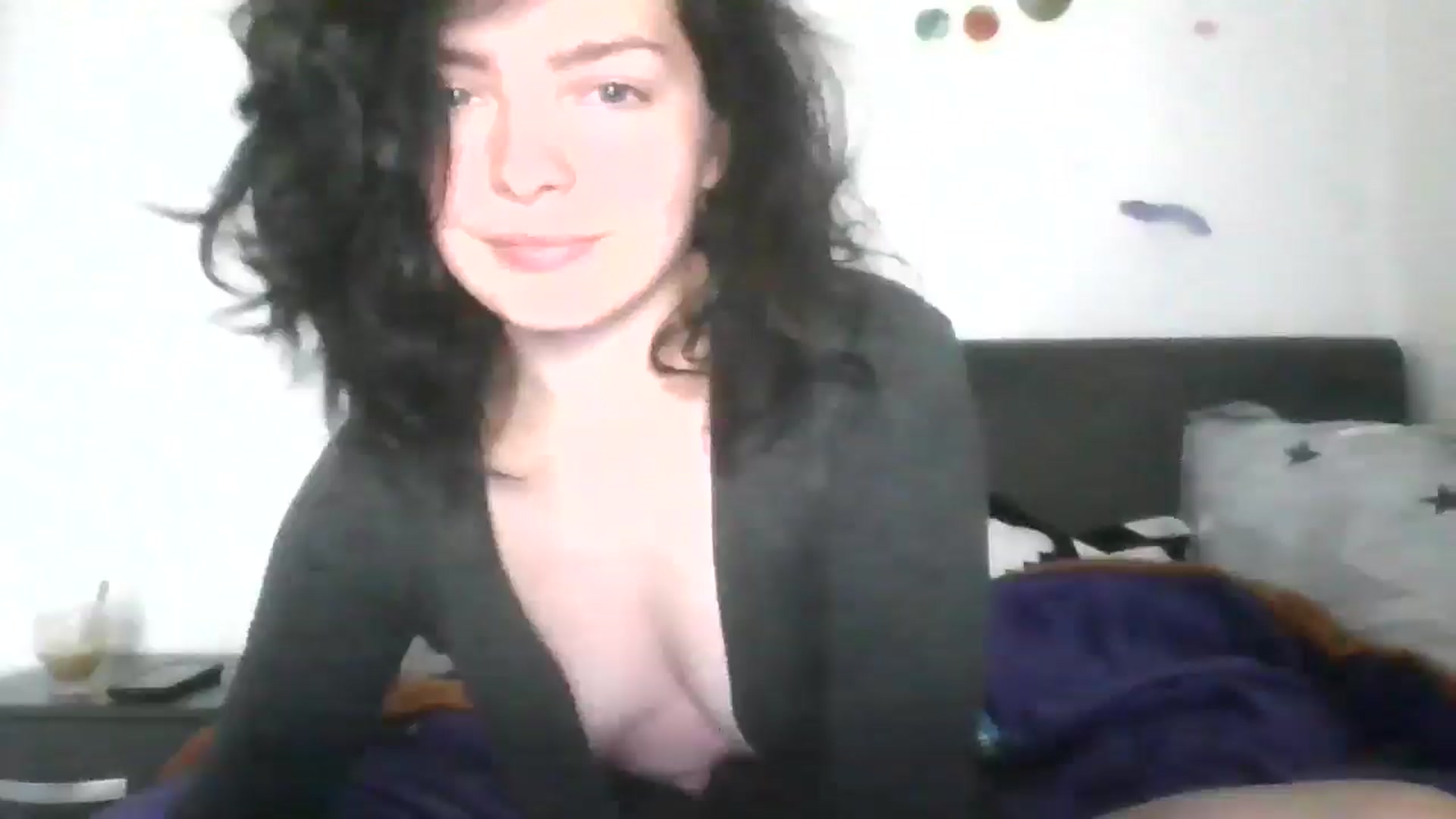 Gallery image thumbnail from YreneA's myfreecams stream on, 05/21/2025, 18:37 image 10 of 20