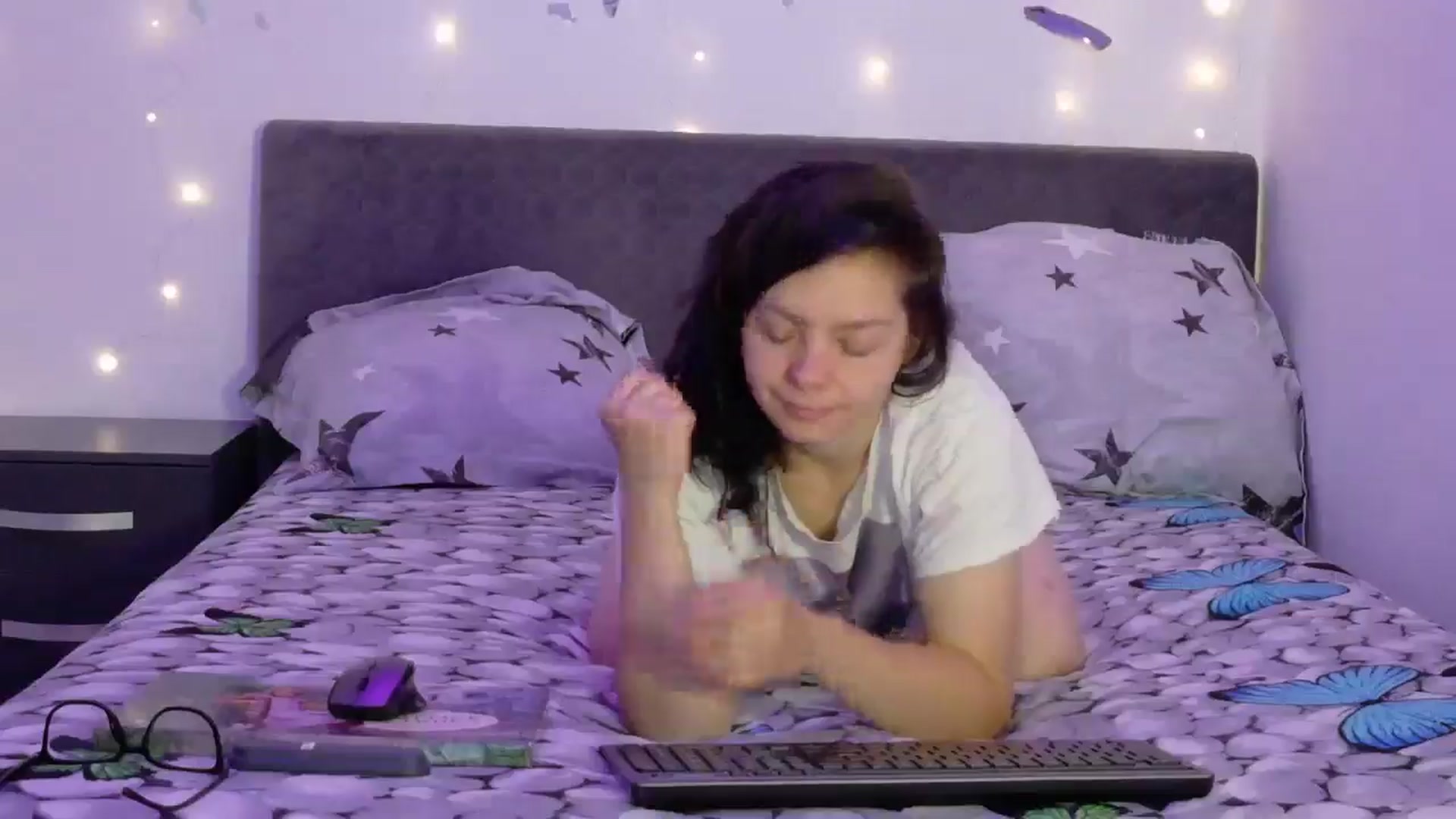 Gallery image thumbnail from YreneA's myfreecams stream on, 05/24/2025, 19:25 image 12 of 20
