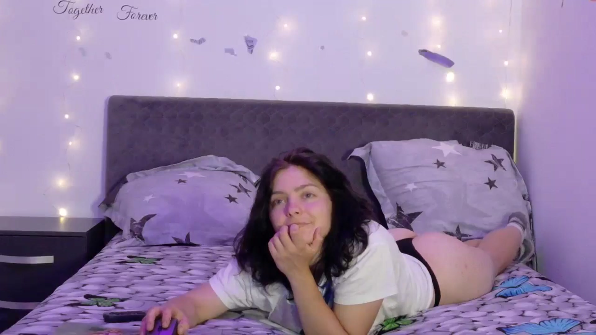 Gallery image thumbnail from YreneA's myfreecams stream on, 05/24/2025, 19:25 image 20 of 20