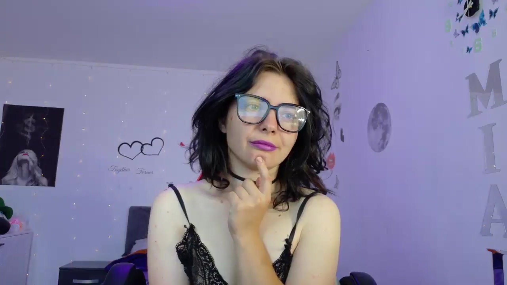 Gallery image thumbnail from YreneA's myfreecams stream on, 05/25/2025, 06:44 image 10 of 20