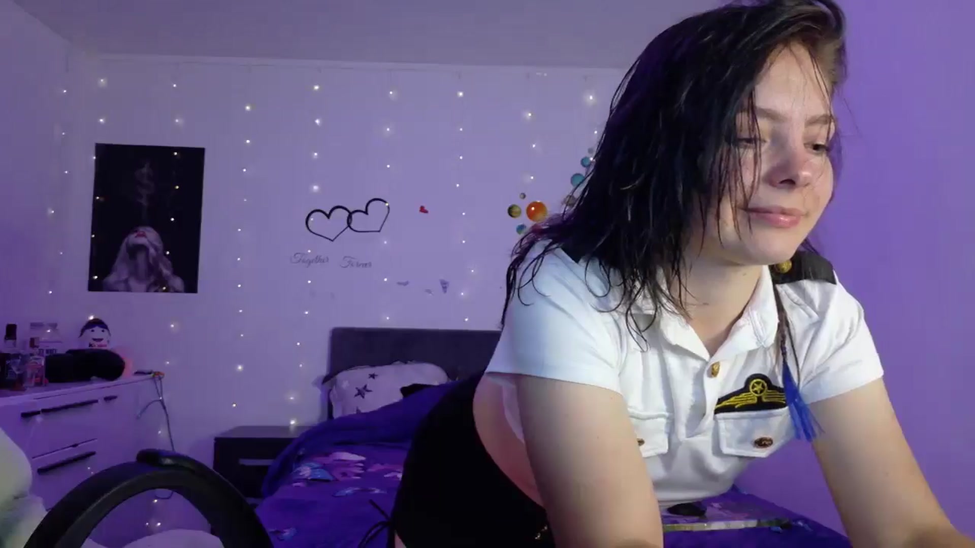 Gallery image thumbnail from YreneA's myfreecams stream on, 05/28/2025, 18:22 image 17 of 20