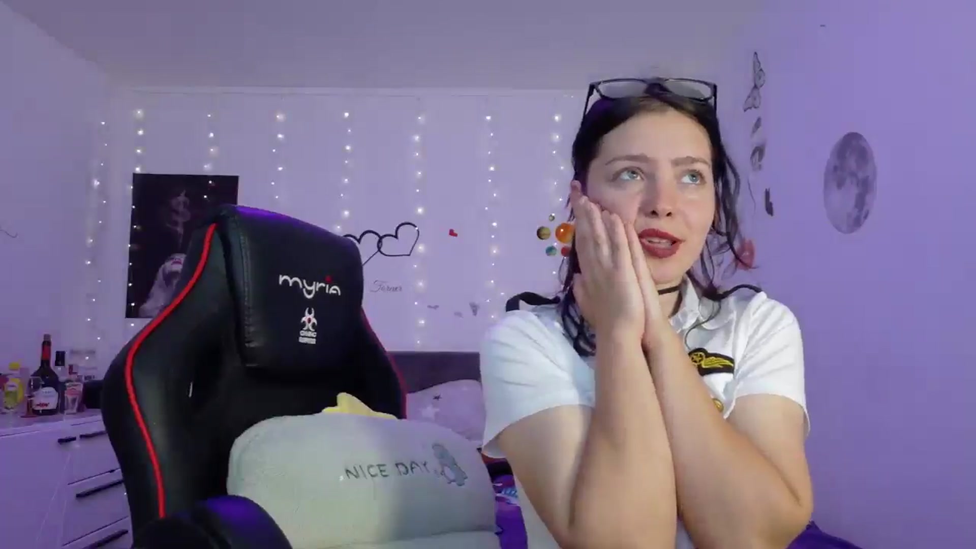 Gallery image thumbnail from YreneA's myfreecams stream on, 05/29/2025, 08:06 image 3 of 20