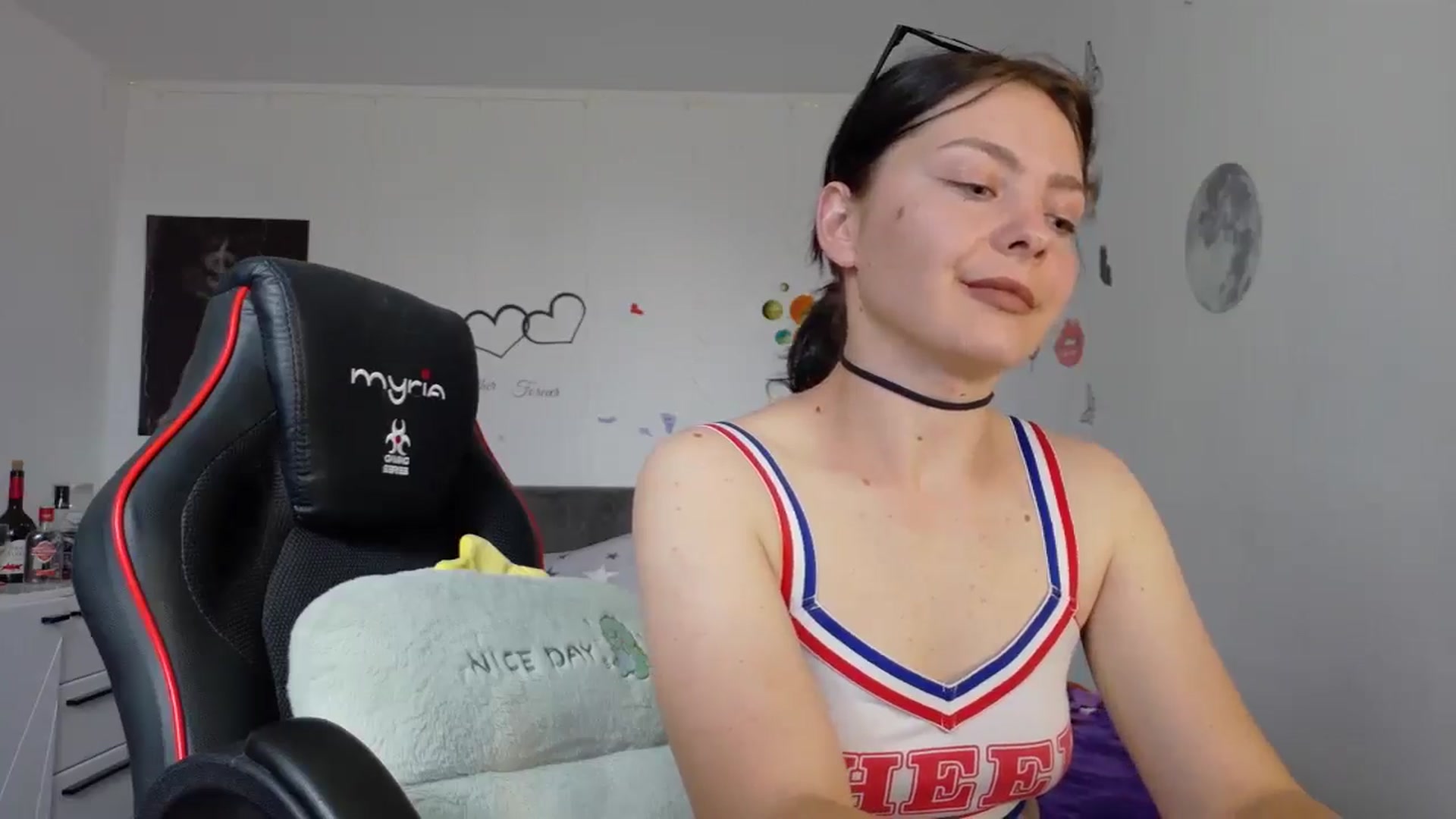 Gallery image thumbnail from YreneA's myfreecams stream on, 05/29/2025, 15:01 image 20 of 20