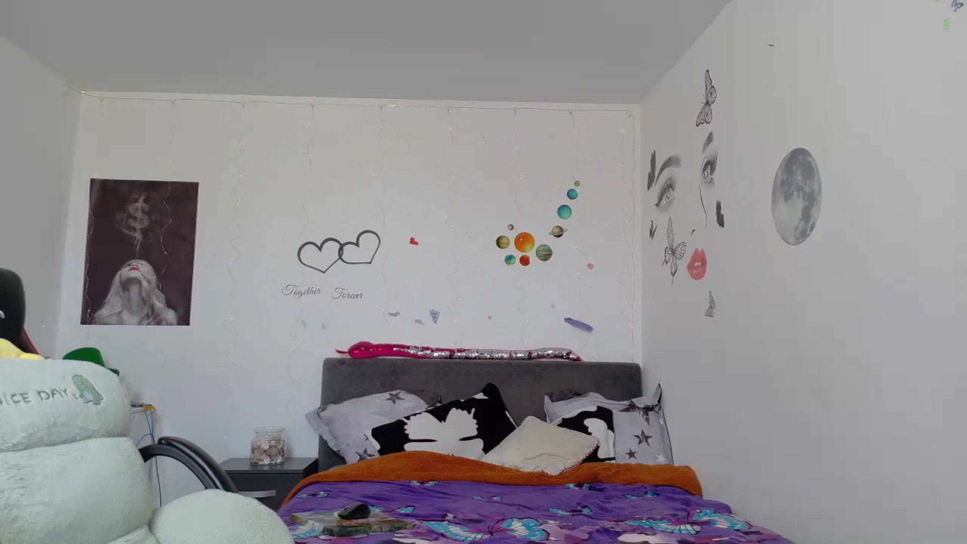 Gallery image thumbnail from YreneA's myfreecams stream on, 06/01/2025, 08:50 image 4 of 20